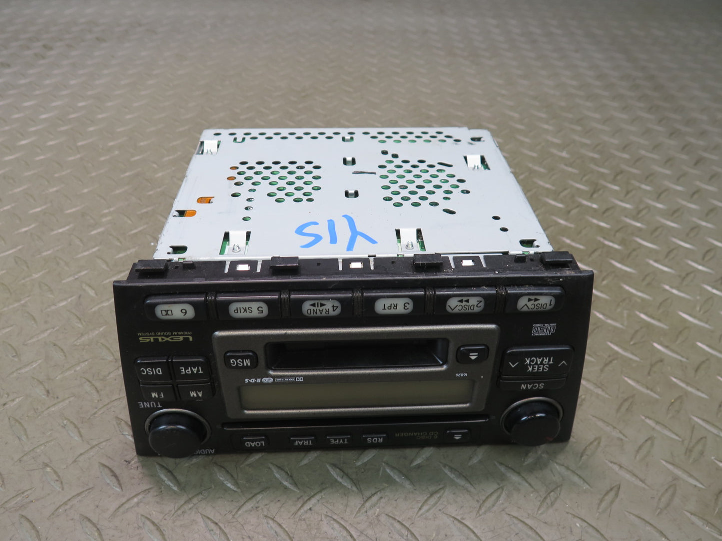 02-05 Lexus JCE10L IS300 Radio Cassette CD Player Receiver 86120-53120 OEM