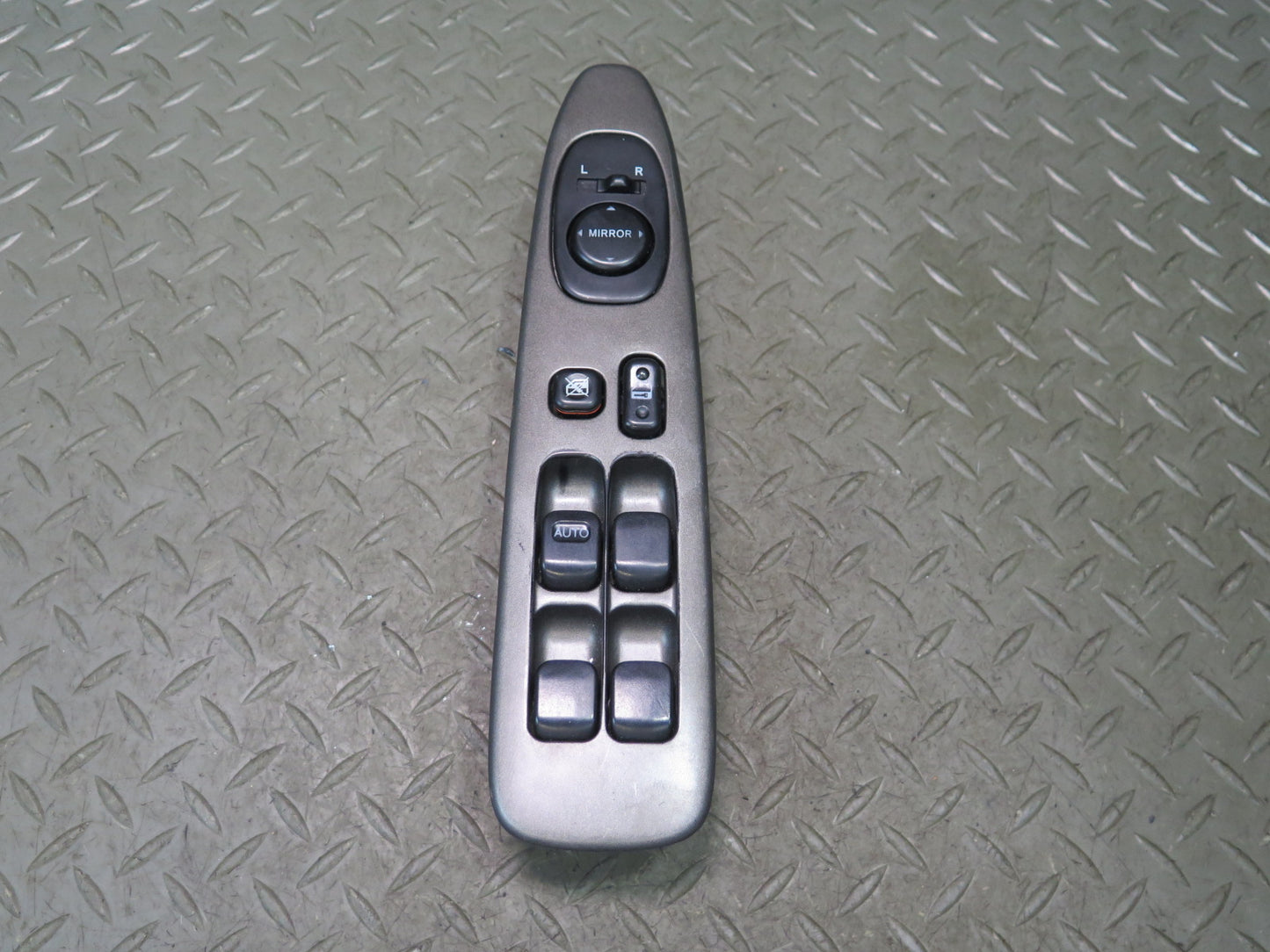 01-05 Lexus JCE10L IS300 Set of 4 Front & Rear Door Window Mirror Switch OEM