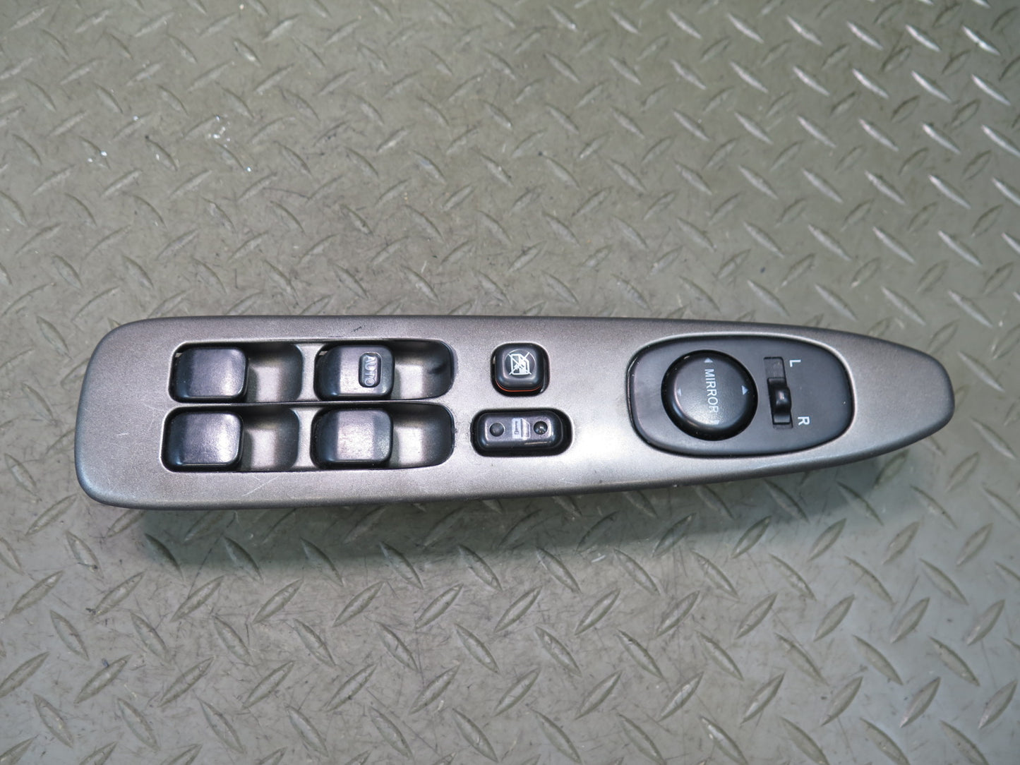 01-05 Lexus JCE10L IS300 Set of 4 Front & Rear Door Window Mirror Switch OEM