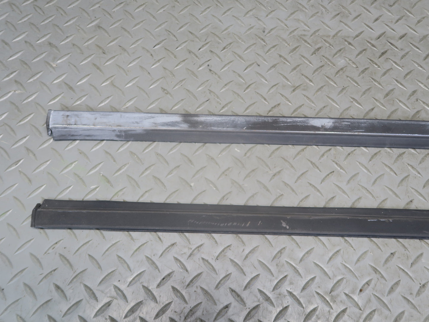 93-96 Nissan Z32 300ZX Conv Set of 2 Left & Right Door Window Trim Molding OEM