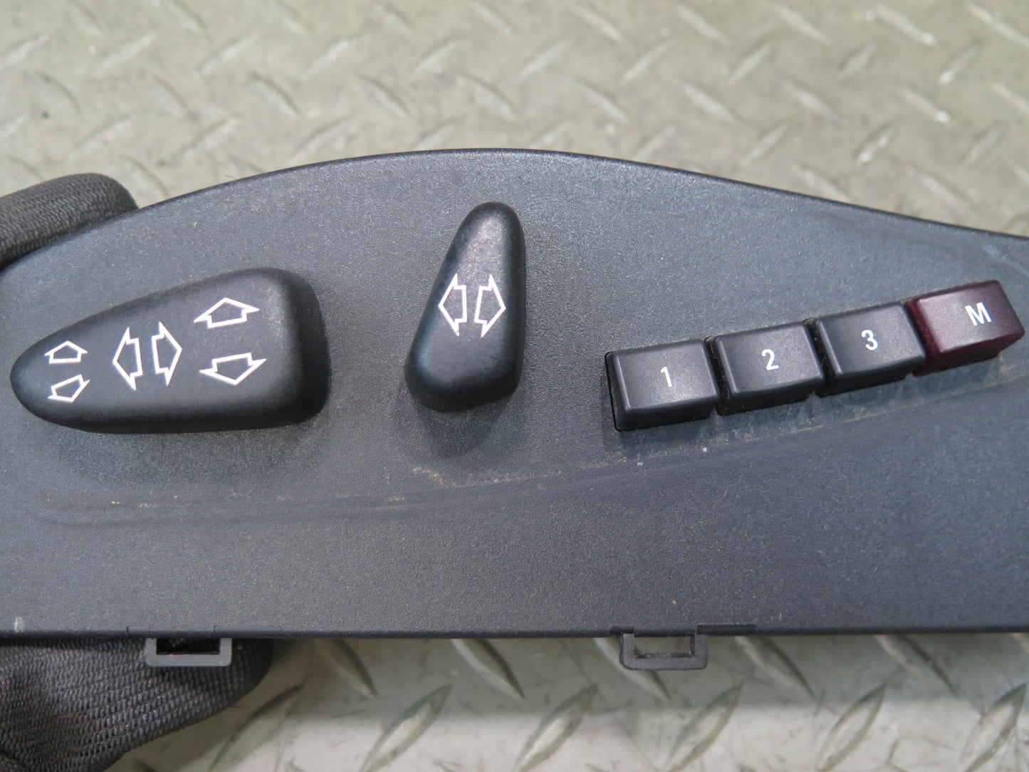 03-08 BMW E85 Z4 Front Left Driver Side Seat Adjust Switch Button OEM