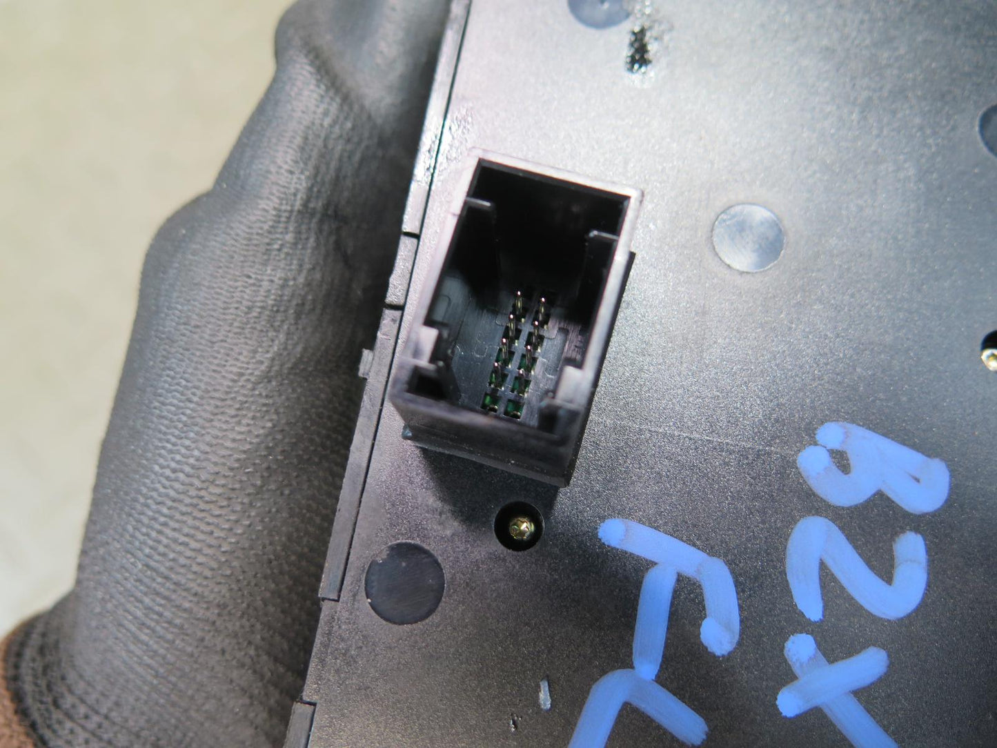 03-08 BMW E85 Z4 Front Left Driver Side Seat Adjust Switch Button OEM