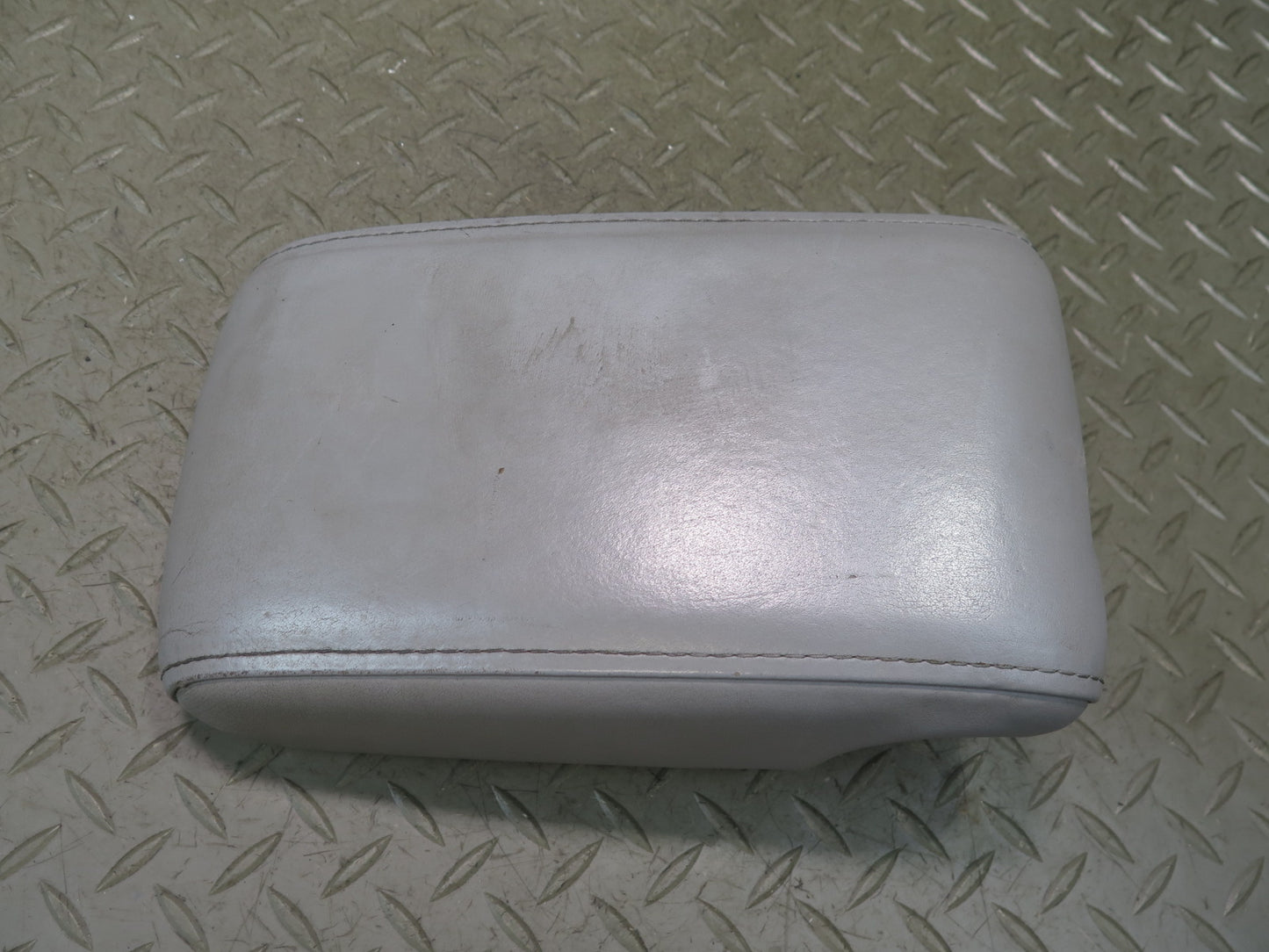 02-05 Lexus JCE10L IS300 Center Console Leather Armrest  OEM