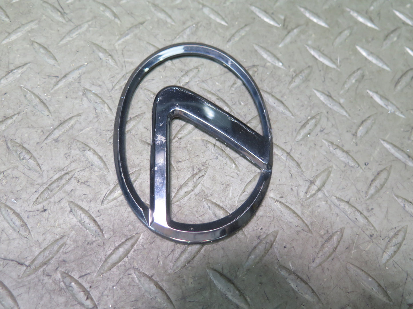 01-05 Lexus JCE10L IS300 Rear Trunk Lid Emblem Logo Badge Symbol Set OEM