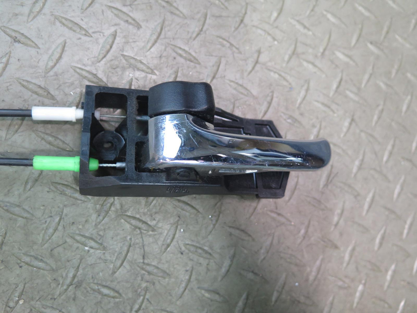 01-03 Lexus JCE10L IS300 Front Left Door Lock Latch Actuator OEM