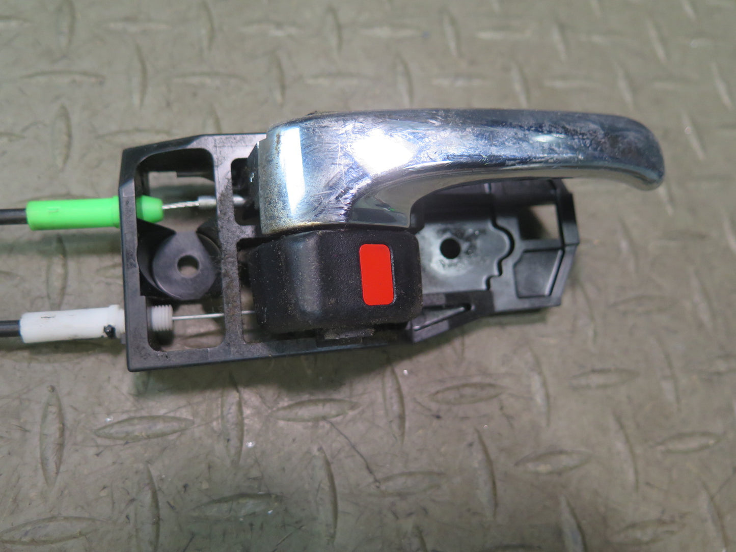 01-03 Lexus JCE10L IS300 Front Right Door Lock Latch Actuator w Handle OEM
