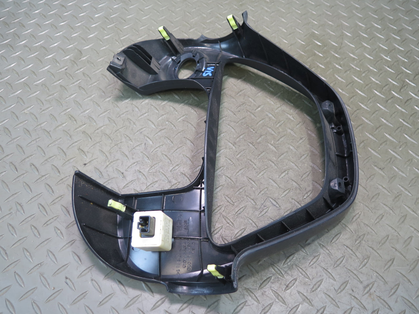 01-05 Lexus JCE10L IS300 Instrument Cluster Speedometer Trim Bezel Panel OEM