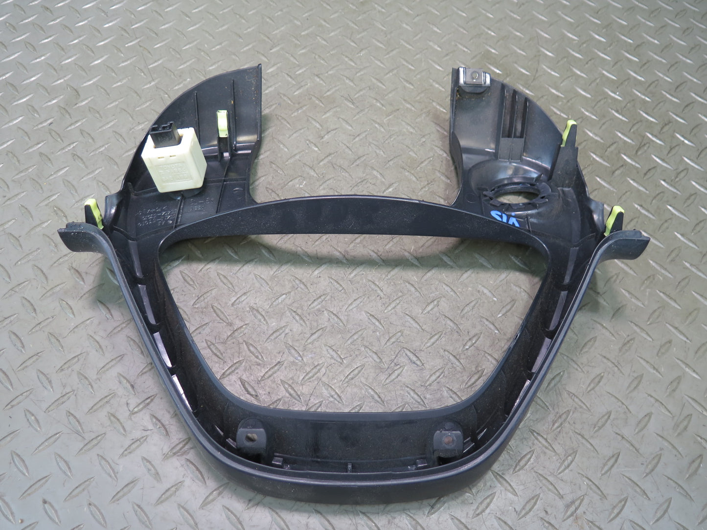 01-05 Lexus JCE10L IS300 Instrument Cluster Speedometer Trim Bezel Panel OEM