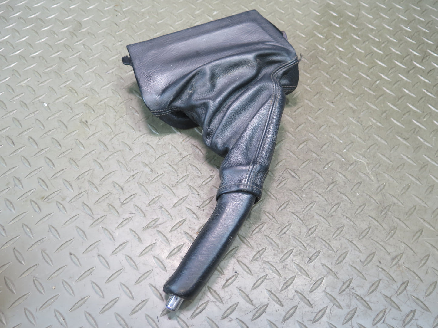 01-05 Lexus JCE10L IS300 Emergency Parking Hand Brake Handle w Boot OEM