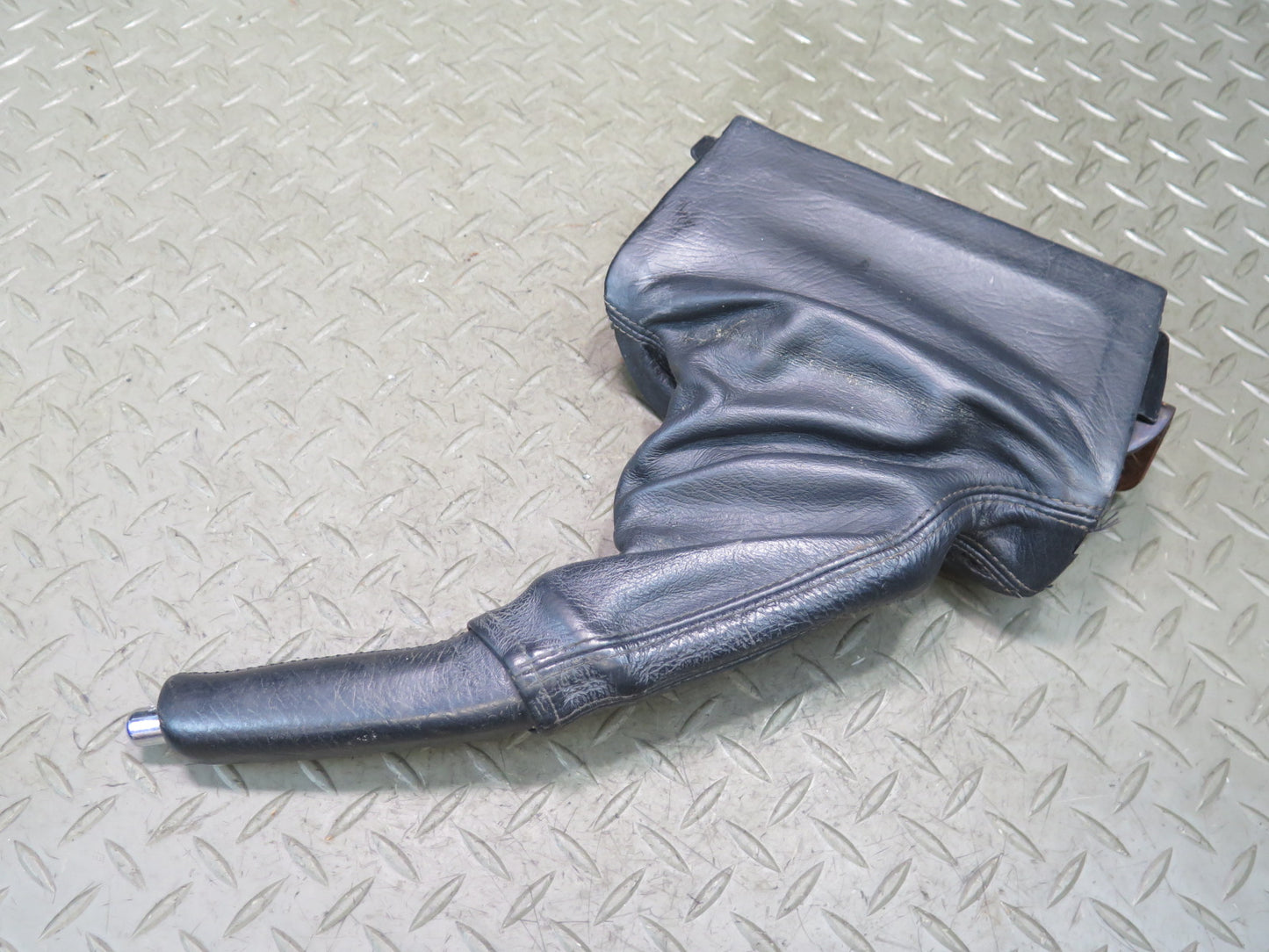 01-05 Lexus JCE10L IS300 Emergency Parking Hand Brake Handle w Boot OEM