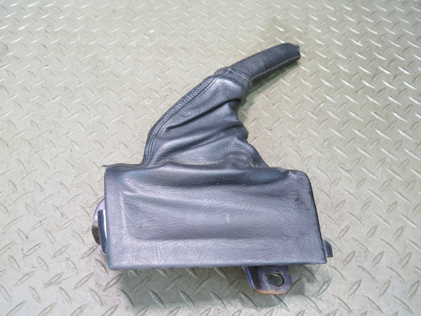 01-05 Lexus JCE10L IS300 Emergency Parking Hand Brake Handle w Boot OEM
