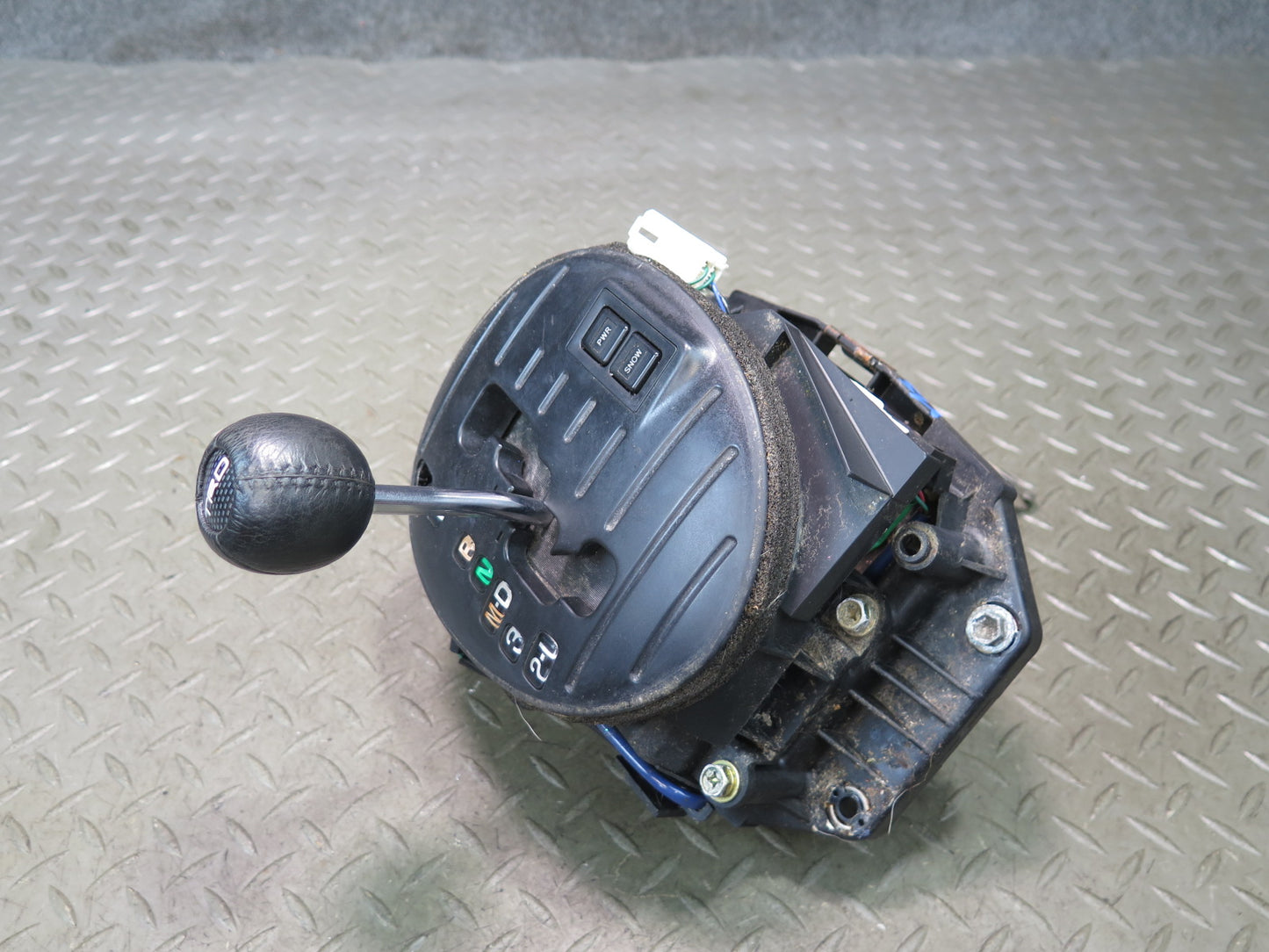 01-05 Lexus JCE10L IS300 A/T Automatic Transmission Gear Shifter w Knob OEM