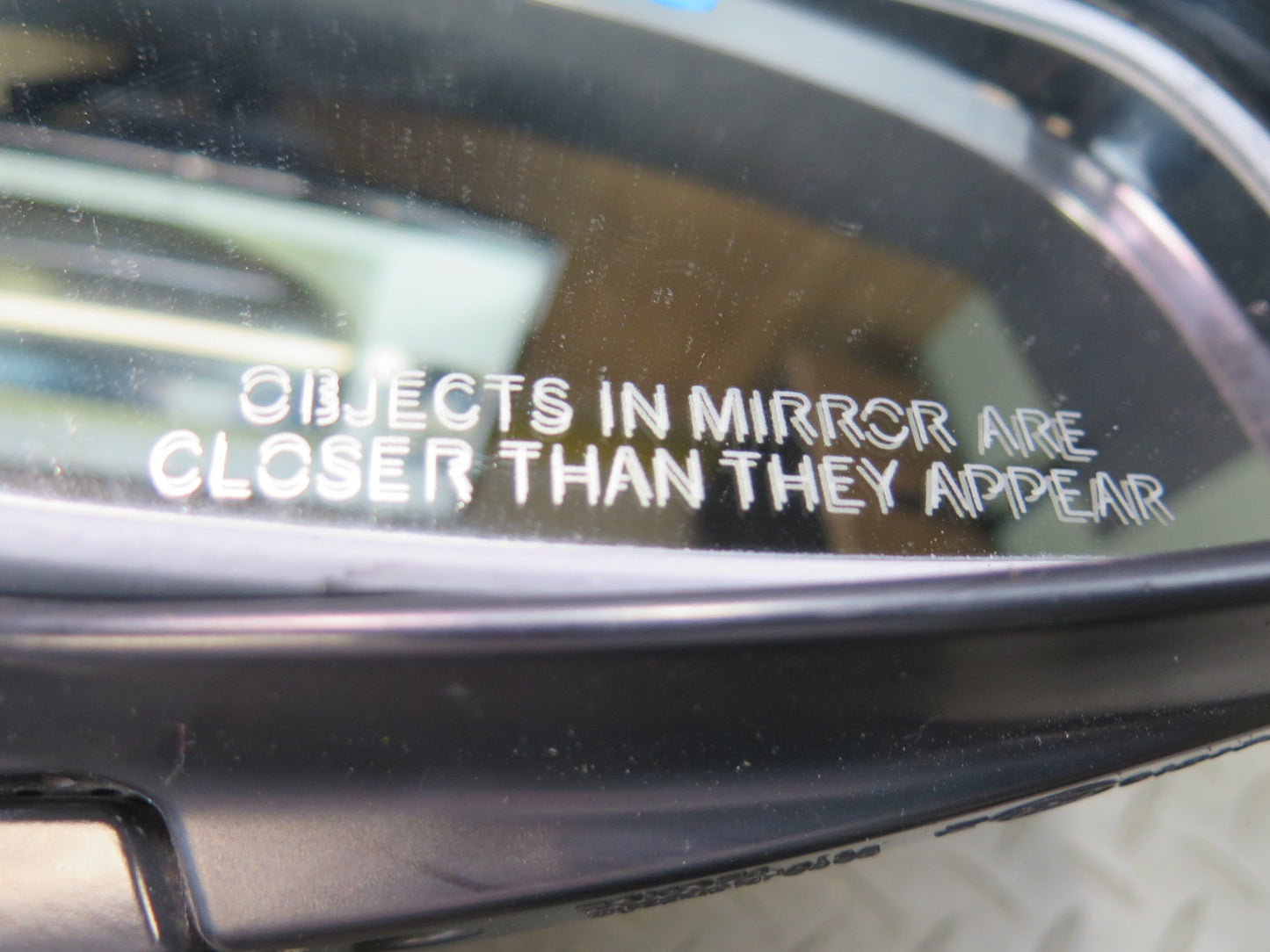 01-05 Lexus JCE10L IS300 Right Exterior Auto Dim Heated Side View Mirror OEM