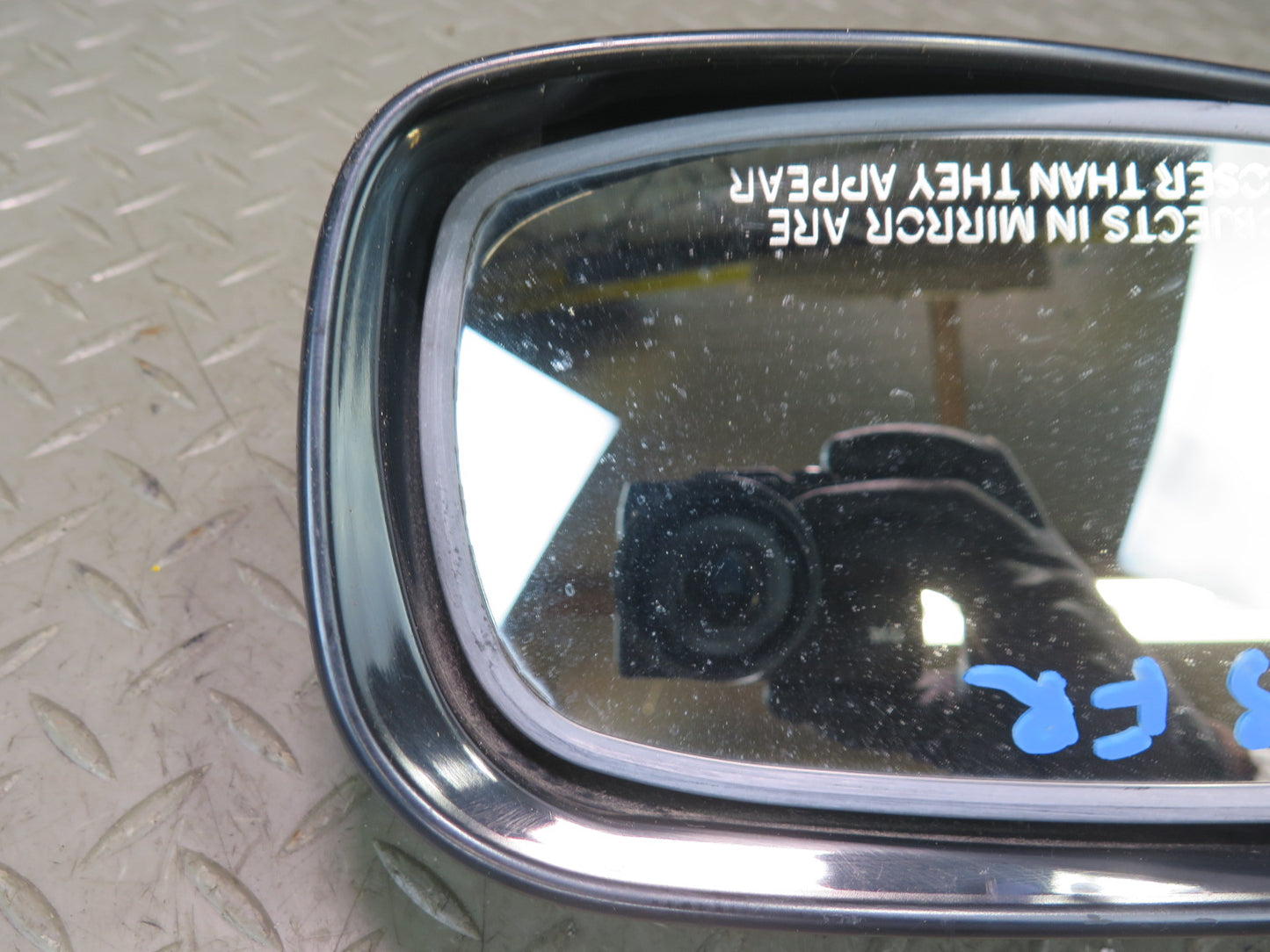 01-05 Lexus JCE10L IS300 Right Exterior Auto Dim Heated Side View Mirror OEM
