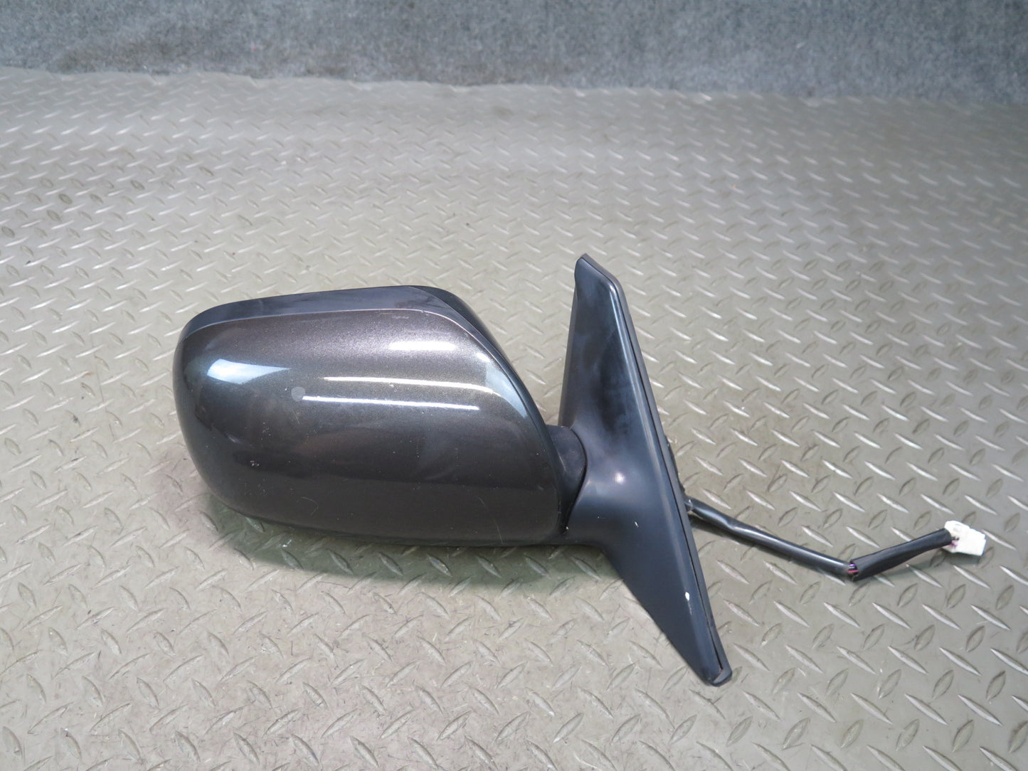 01-05 Lexus JCE10L IS300 Right Exterior Auto Dim Heated Side View Mirror OEM
