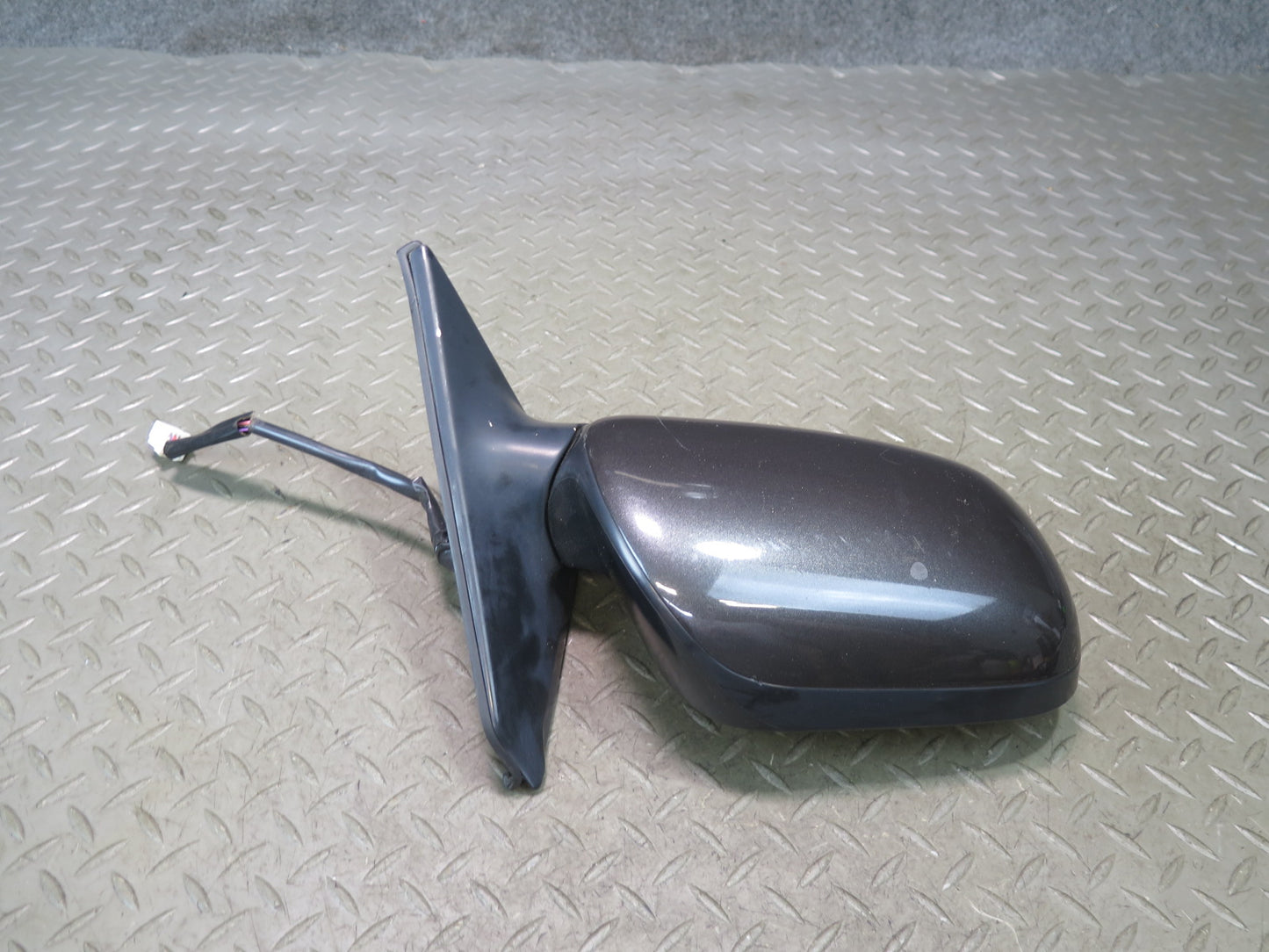 01-05 Lexus JCE10L IS300 Right Exterior Auto Dim Heated Side View Mirror OEM
