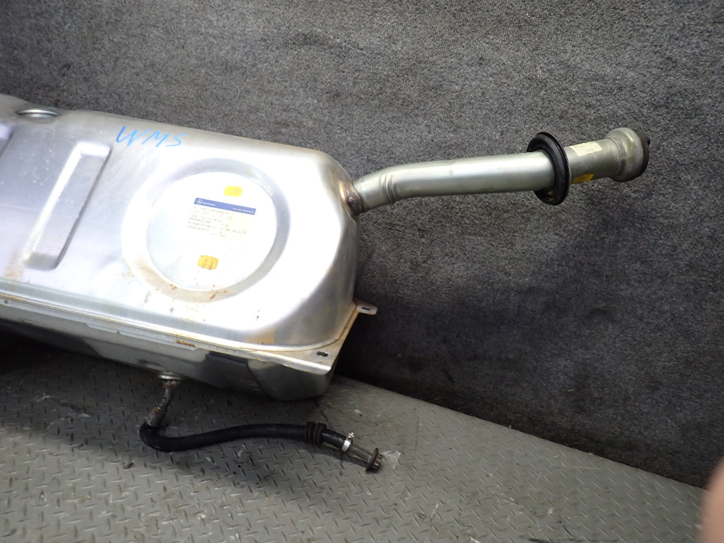94-95 Mercedes W140 S420 S500 Gas Fuel Tank Assembly 1404701001 OEM