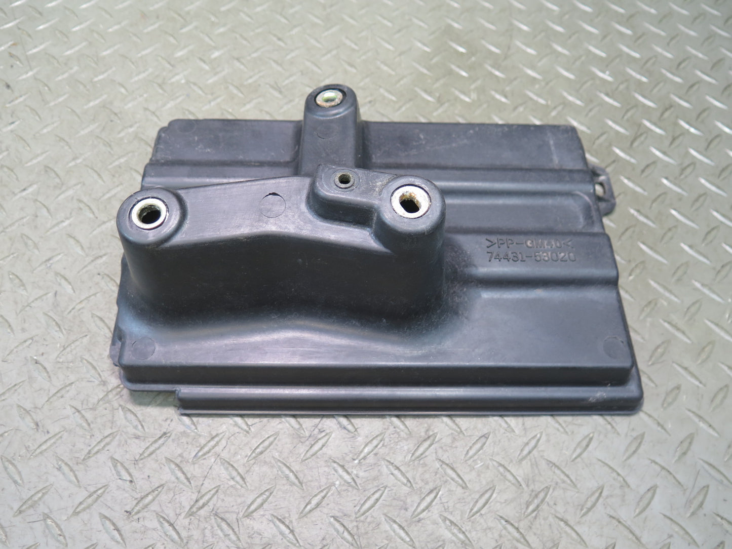 01-05 Lexus JCE10L IS300 Battery Tray Holder Bracket Set OEM