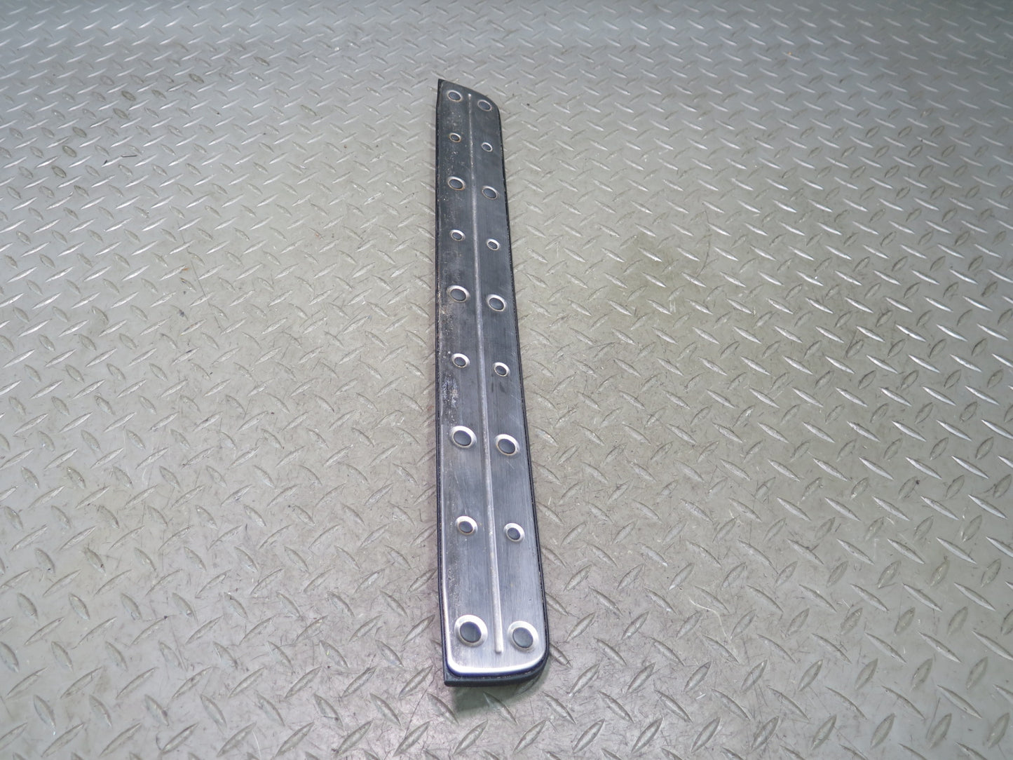 01-05 Lexus JCE10L IS300 Set of 4 Front & Rear Door Scuff Sill Plate Trim OEM