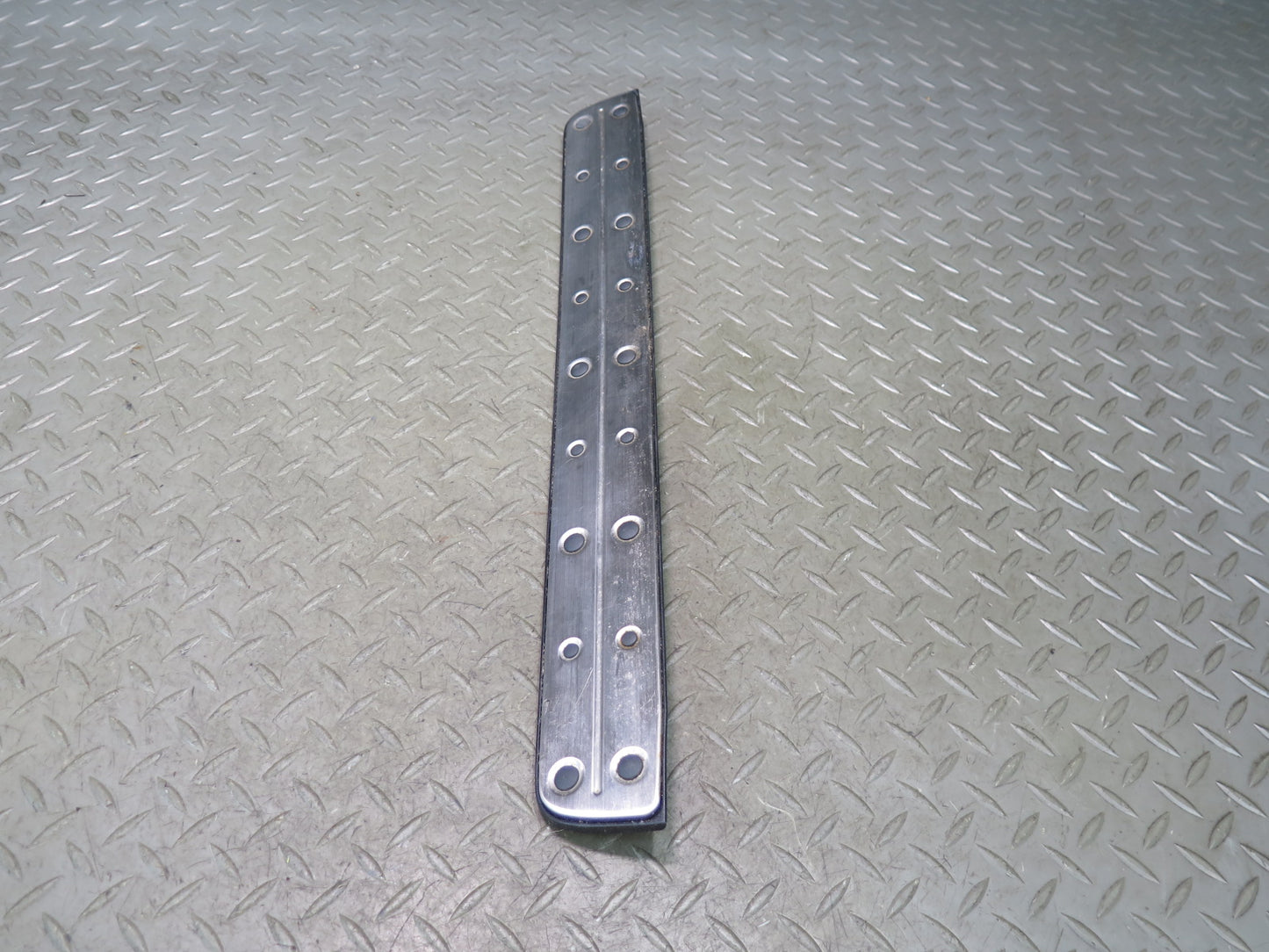 01-05 Lexus JCE10L IS300 Set of 4 Front & Rear Door Scuff Sill Plate Trim OEM