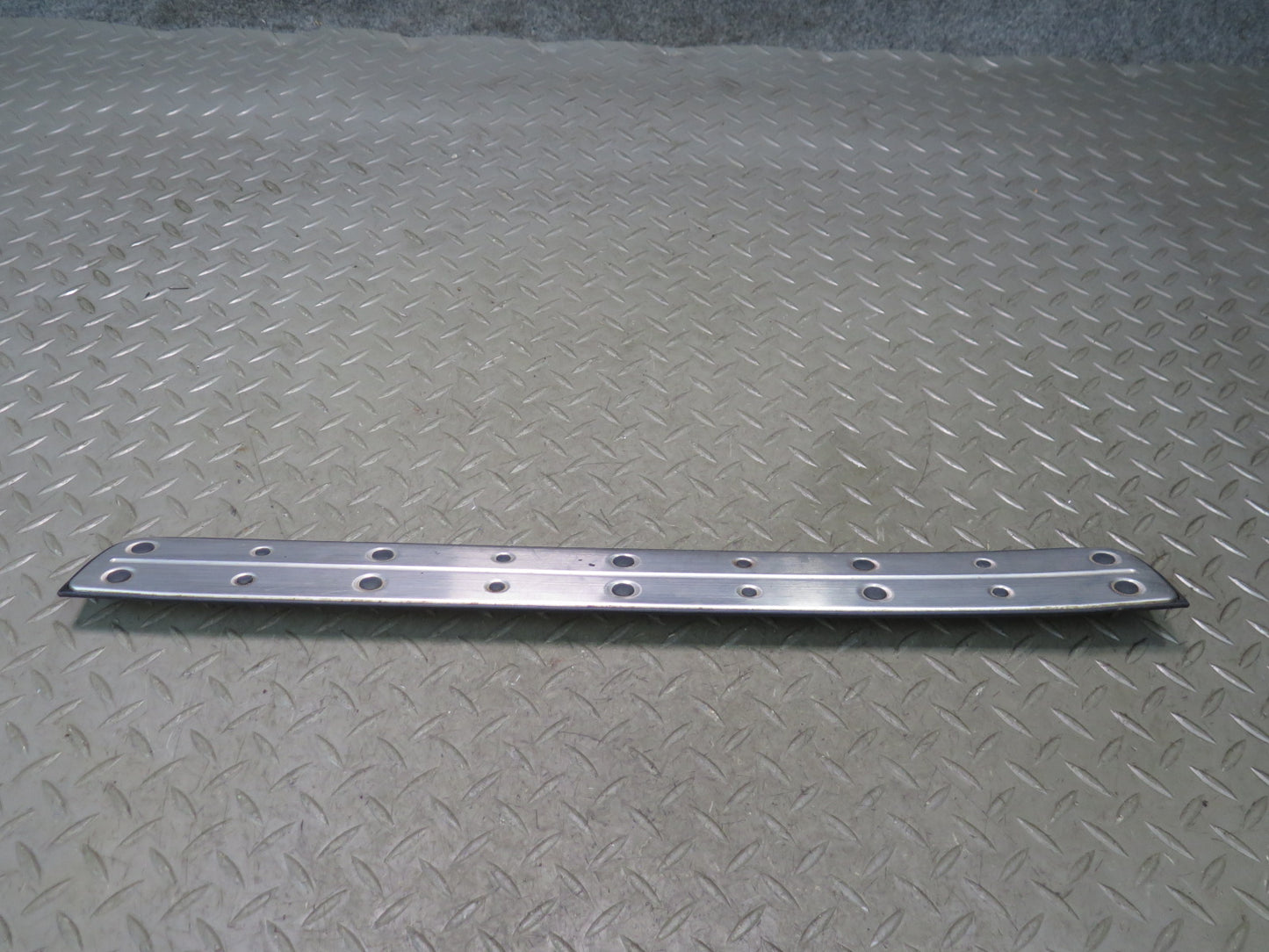 01-05 Lexus JCE10L IS300 Set of 4 Front & Rear Door Scuff Sill Plate Trim OEM