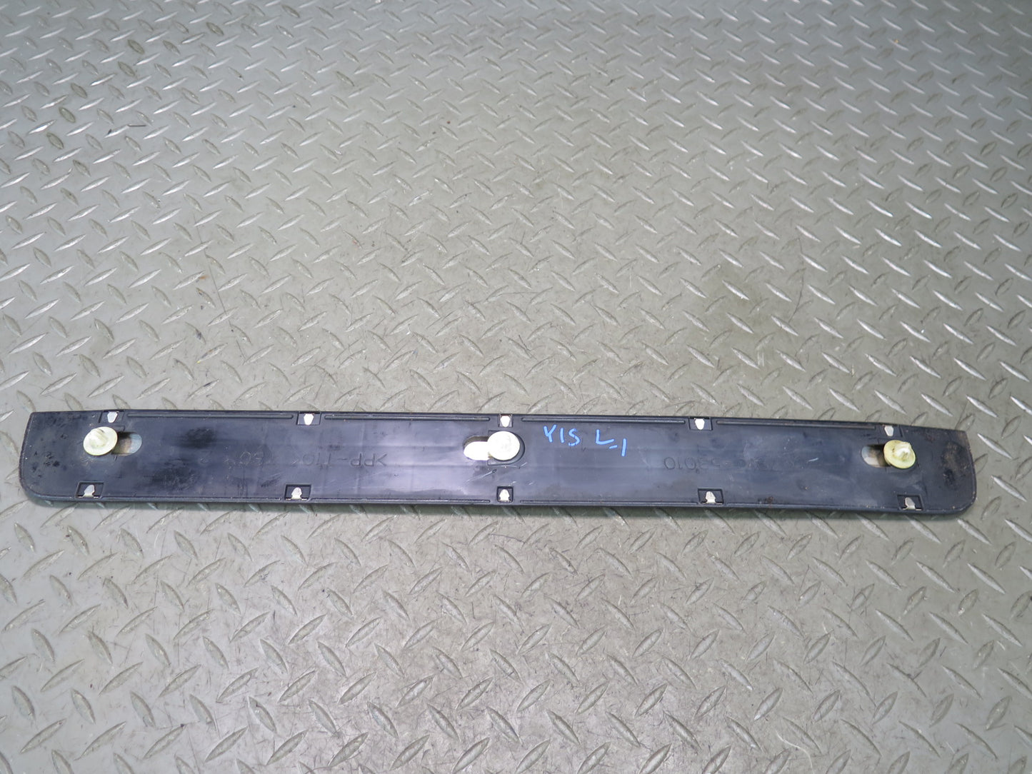 01-05 Lexus JCE10L IS300 Set of 4 Front & Rear Door Scuff Sill Plate Trim OEM