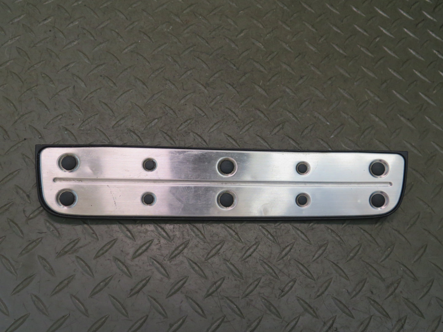 01-05 Lexus JCE10L IS300 Set of 4 Front & Rear Door Scuff Sill Plate Trim OEM