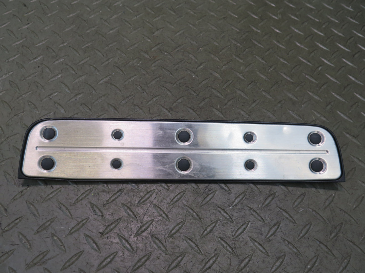 01-05 Lexus JCE10L IS300 Set of 4 Front & Rear Door Scuff Sill Plate Trim OEM