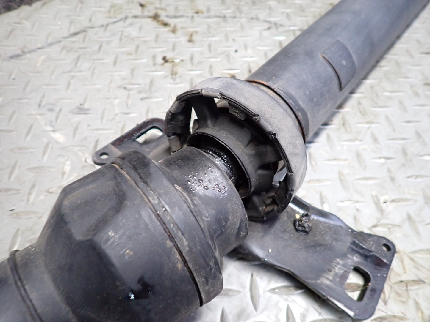 09-15 Audi 8J TT S 2.0L AWD Rear Driveshaft Drive Shaft 116K Miles OEM