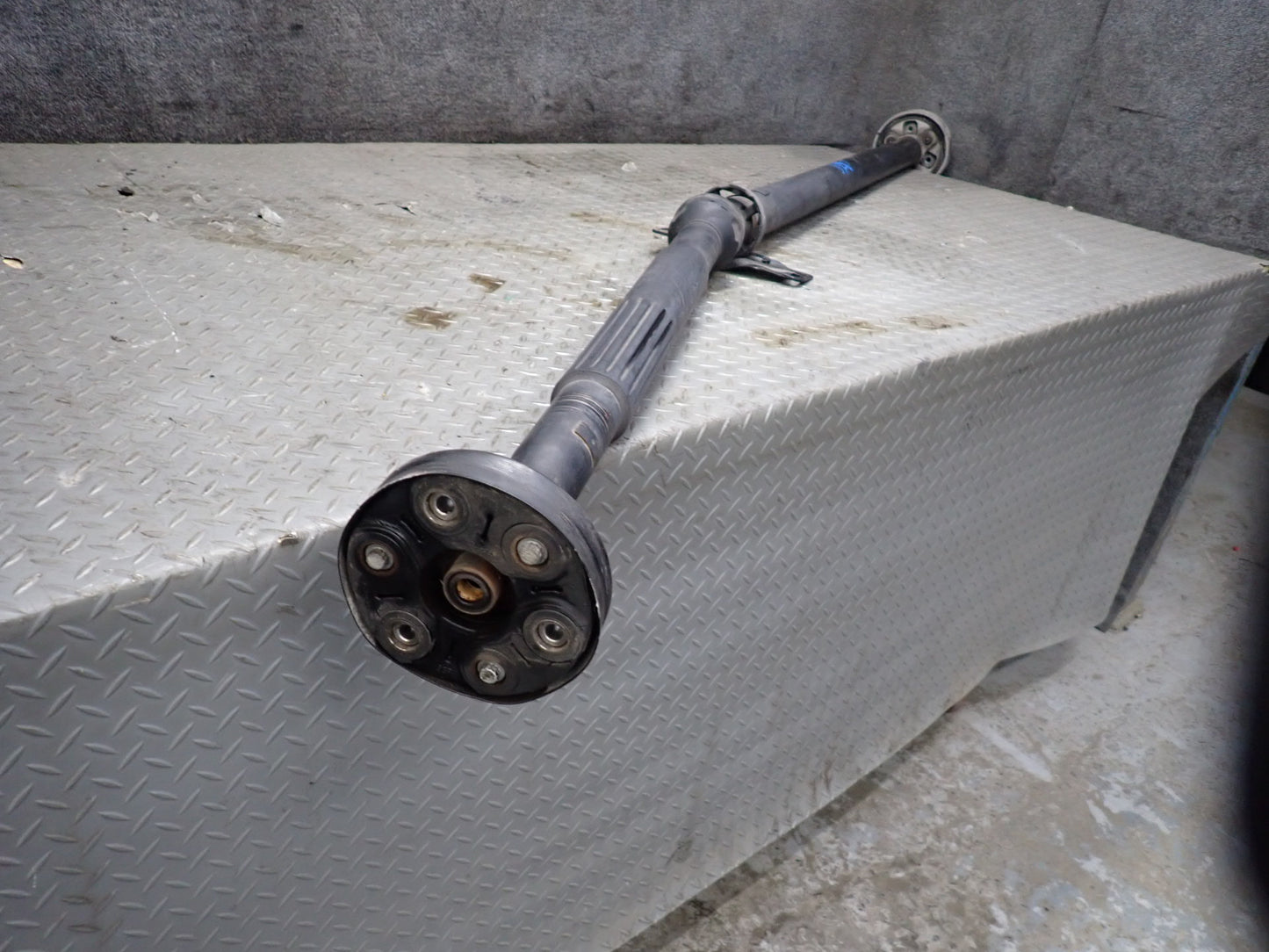 09-15 Audi 8J TT S 2.0L AWD Rear Driveshaft Drive Shaft 116K Miles OEM