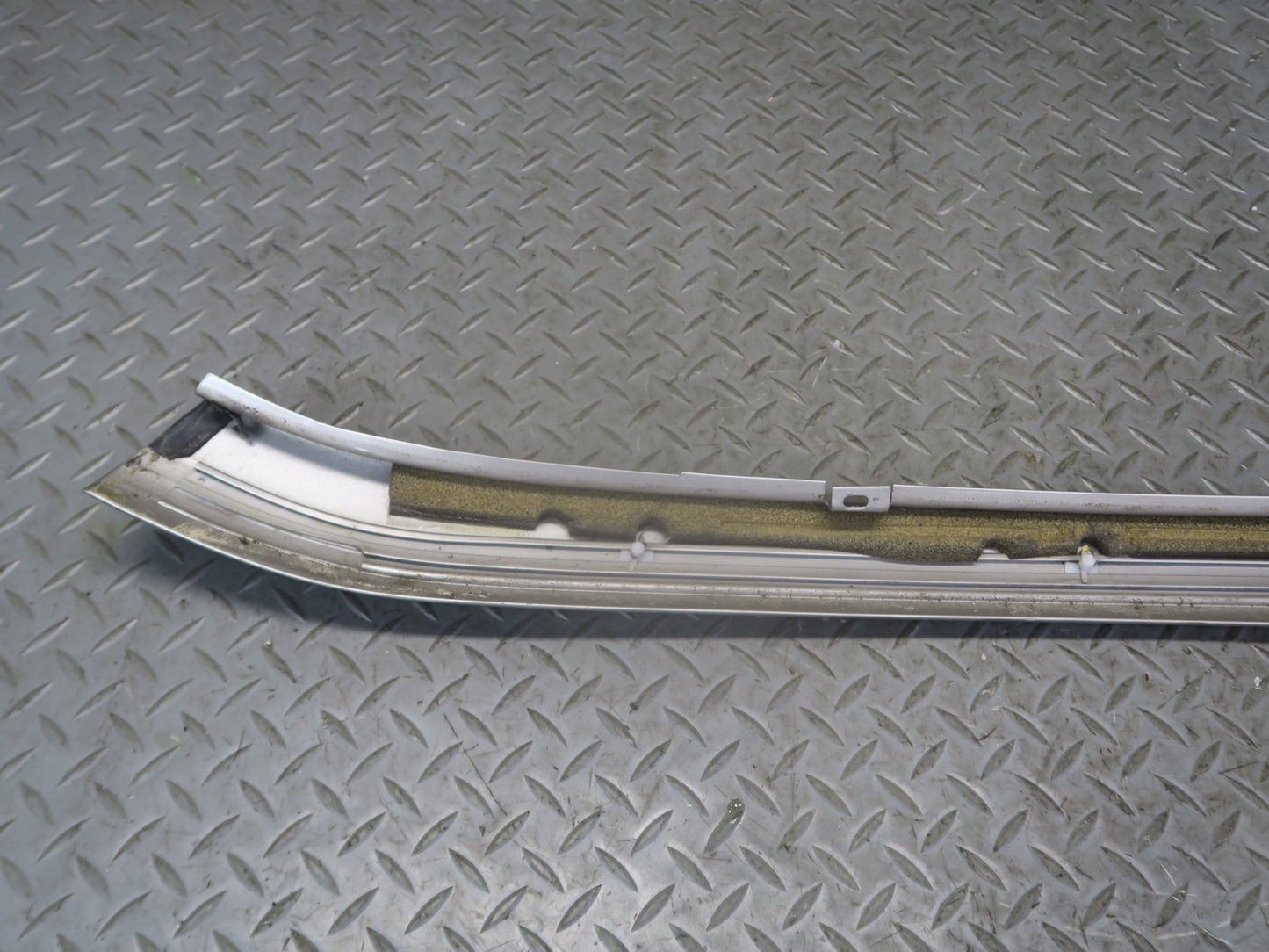 94-99 Mercedes W140 S500 Set of 2 Front Windshield A Pillar Trim Molding OEM