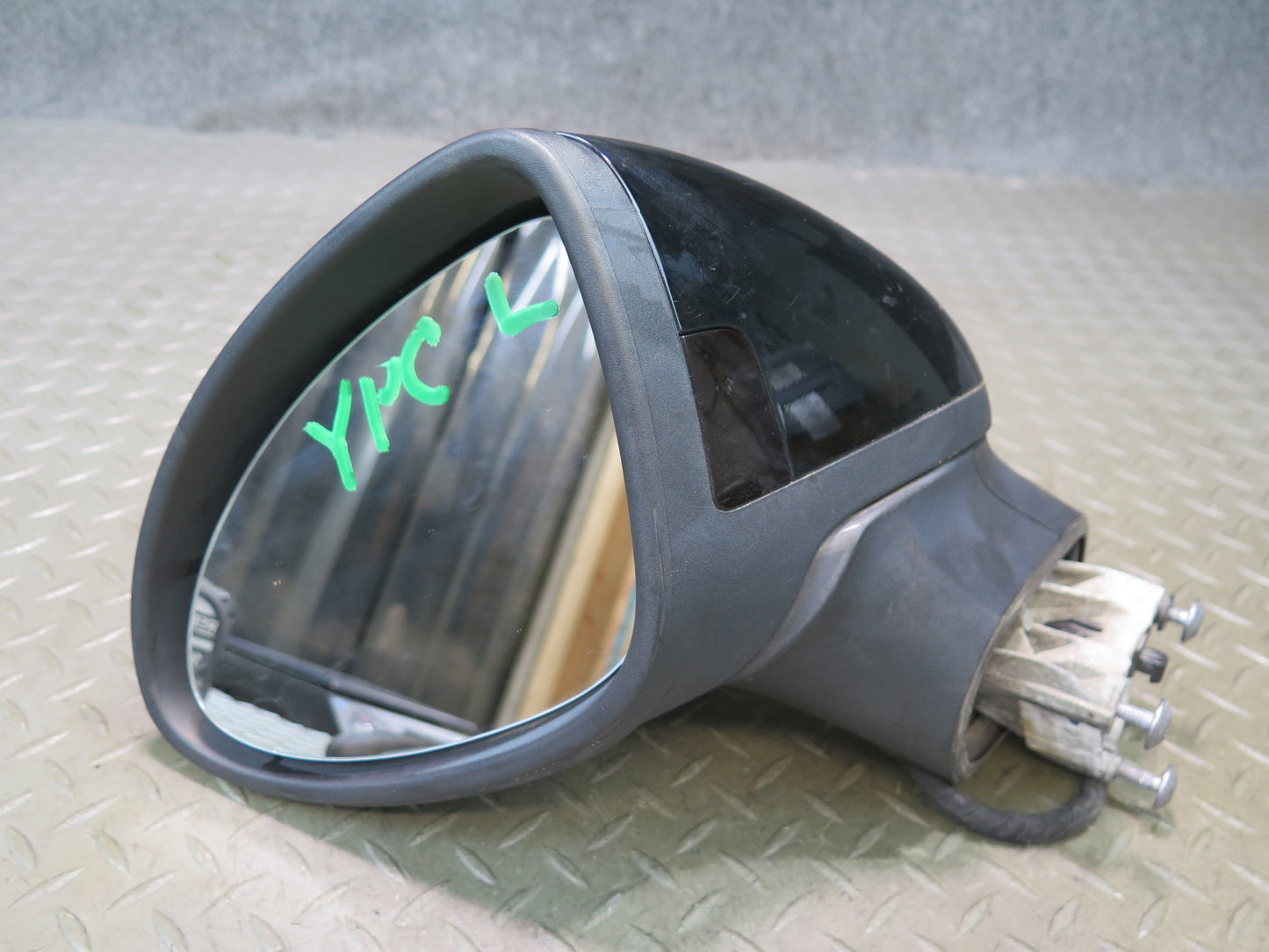 2011-2014 Porsche Cayenne 958 Left Side Rear View Door Mirror W/ Blind Spot