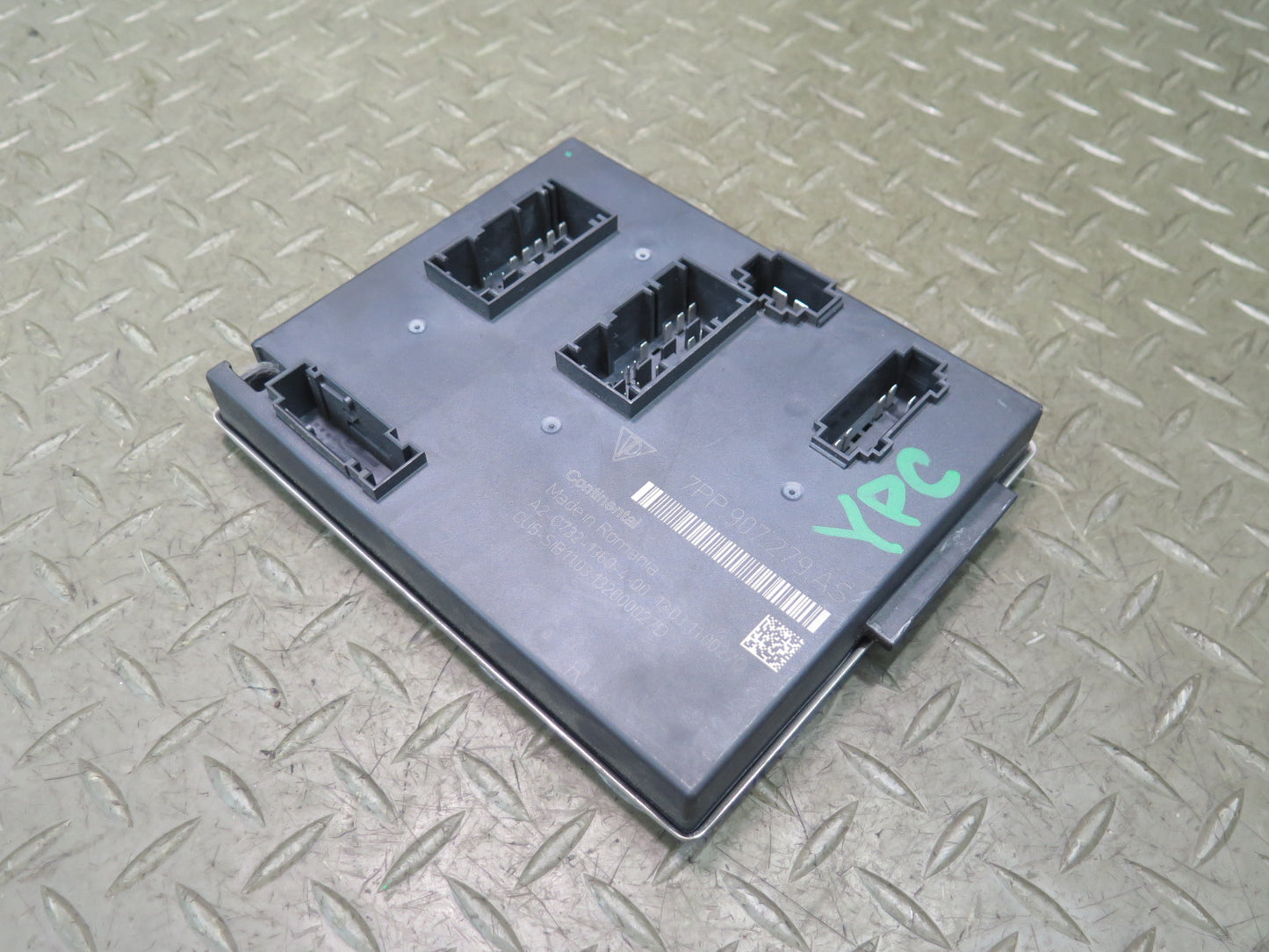 2013-2018 Porsche Cayenne 958 Rear Body Control Module BCM BCU 7PP907279AS