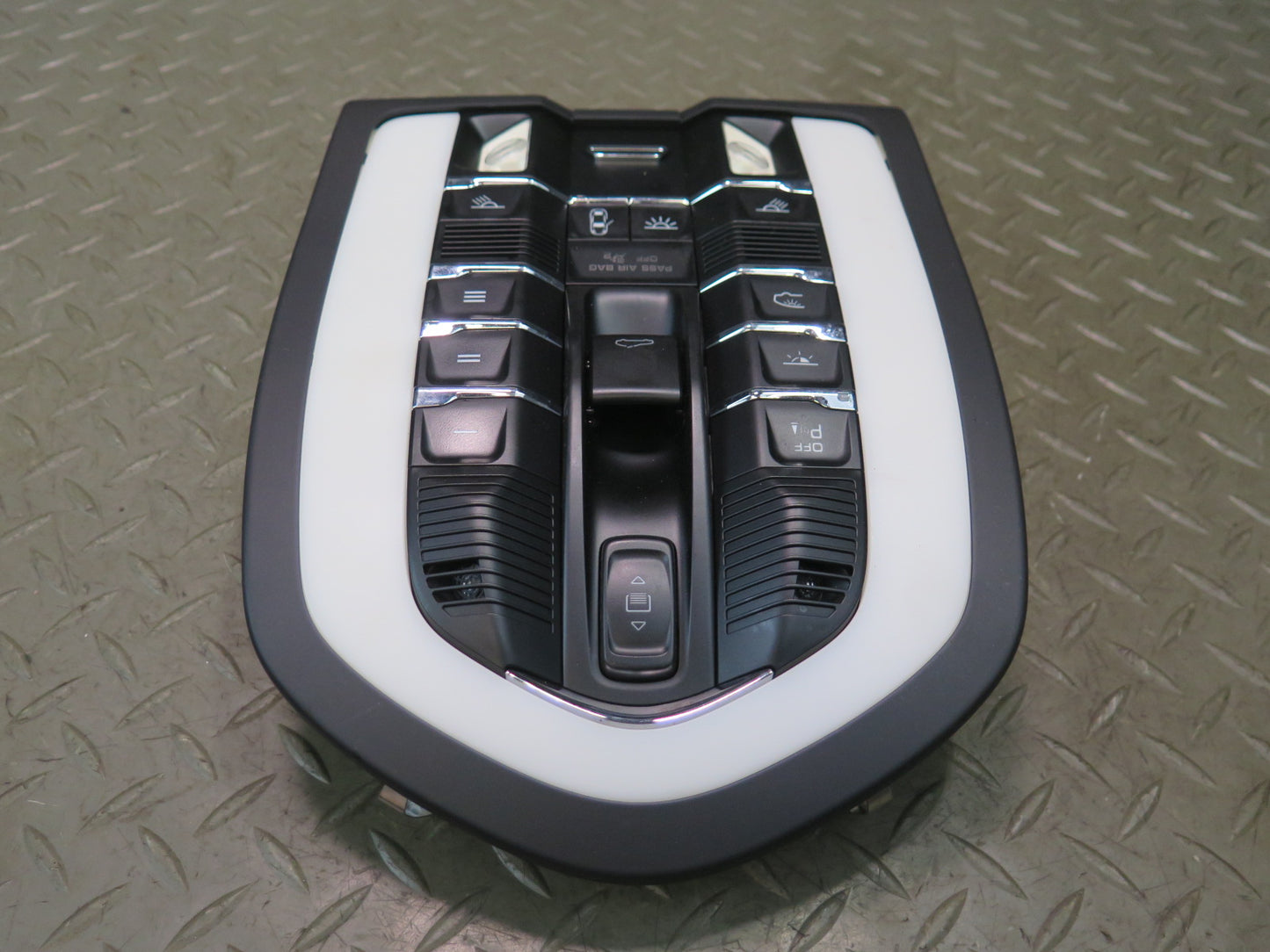 2011-2014 Porsche Cayenne 958 Center Console Upper Overhead Dome Light Lamp
