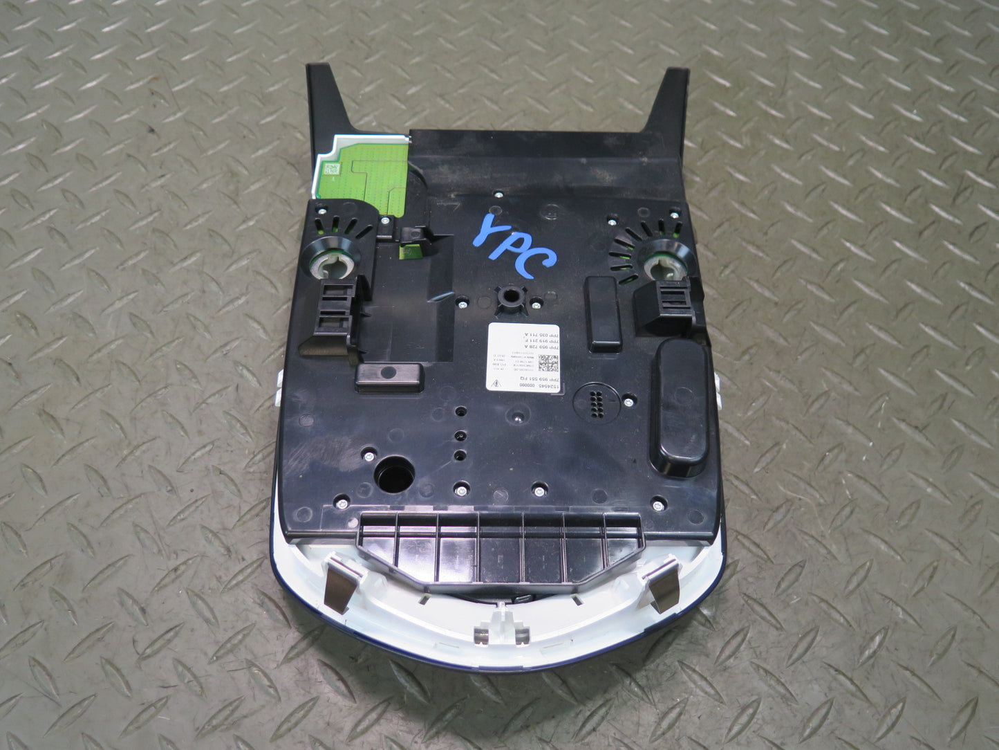 2011-2014 Porsche Cayenne 958 Center Console Upper Overhead Dome Light Lamp