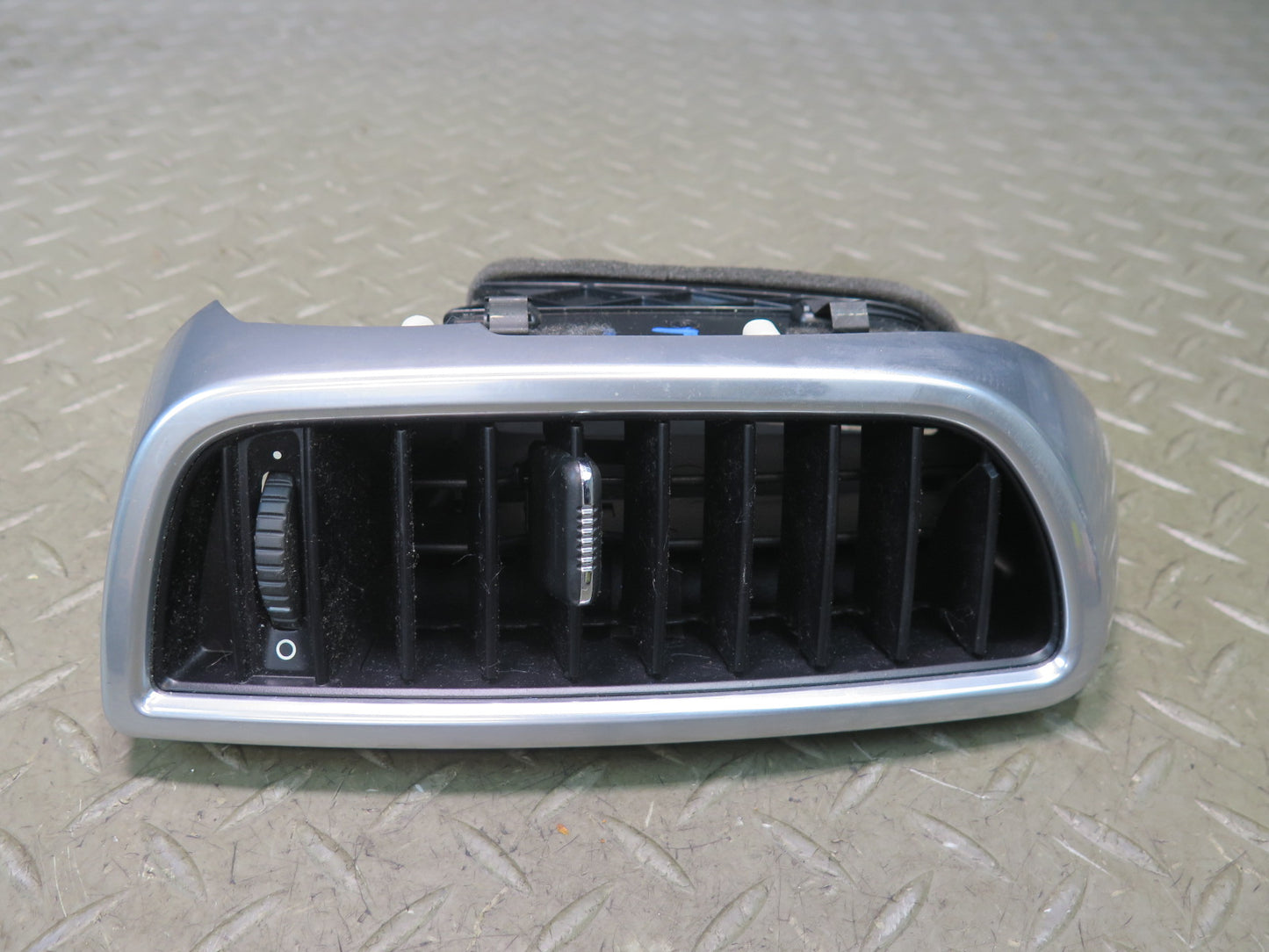 2011-2018 Porsche Cayenne 958 Front Left Side Dash A/C Heater Air Vent Grille