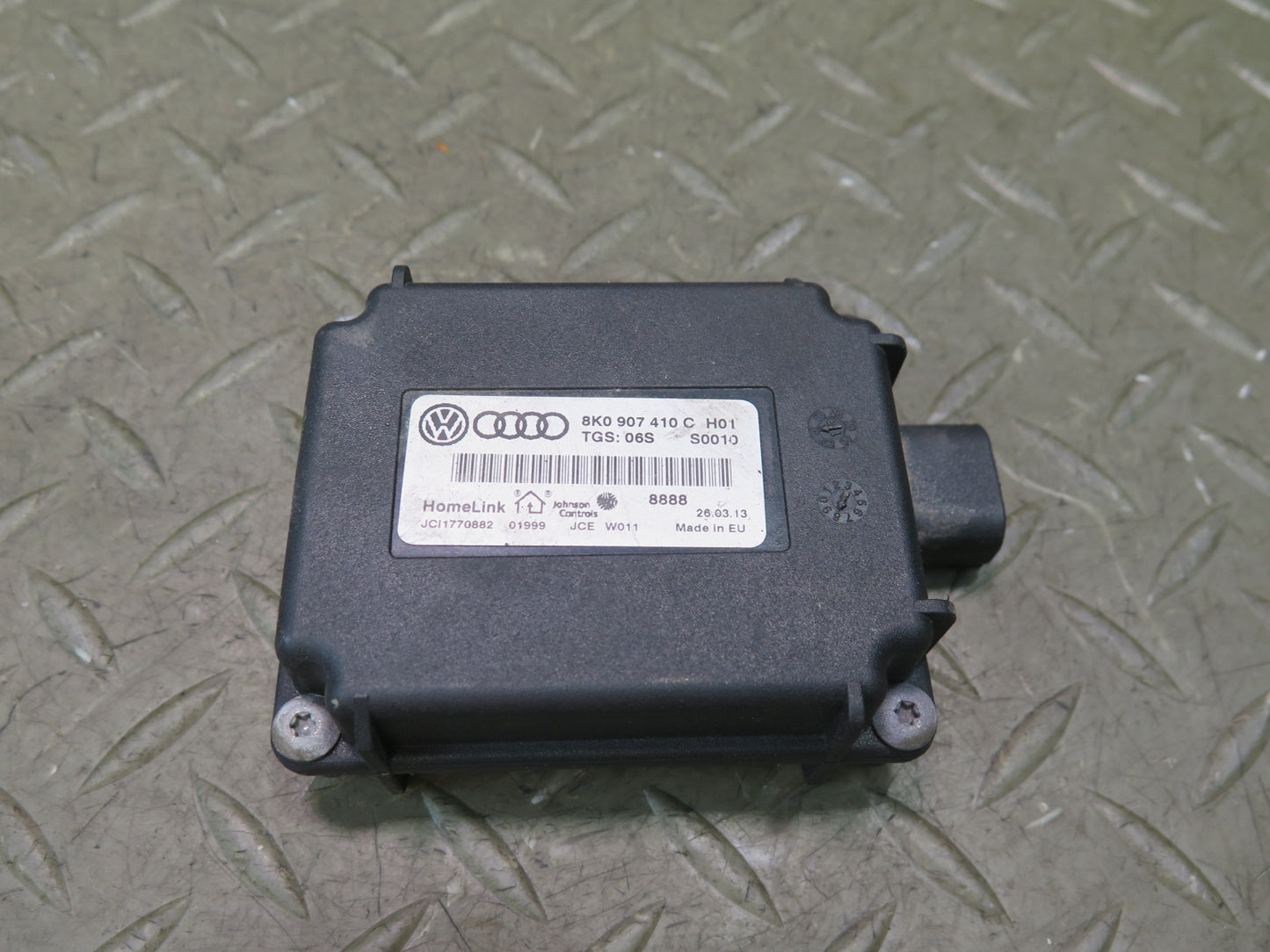 2011-2018 Porsche Cayenne 958 Garage Door Opener Control Module 8K0907410C