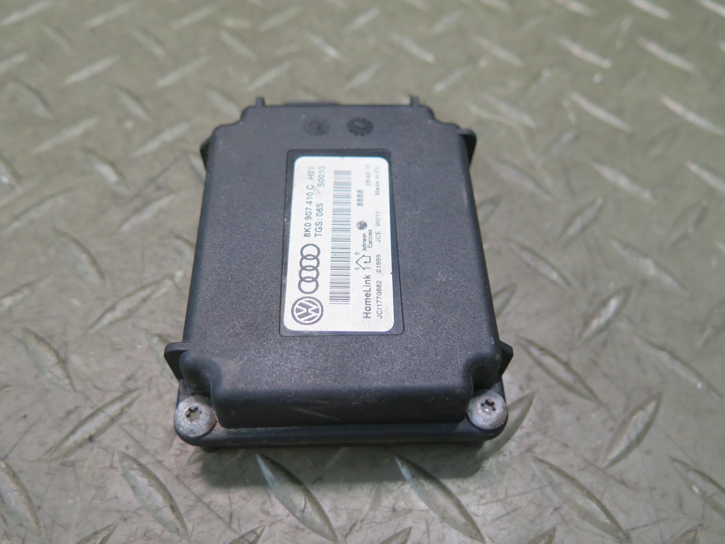 2011-2018 Porsche Cayenne 958 Garage Door Opener Control Module 8K0907410C