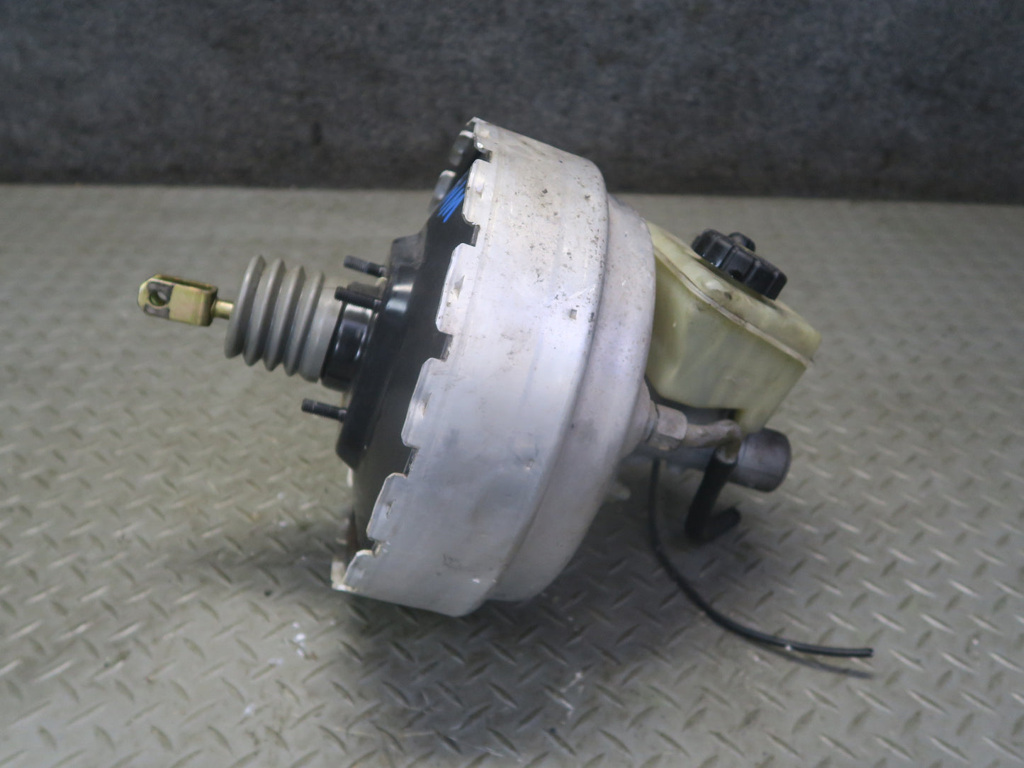 94-95 Mercedes W140 S420 S500 Brake Master Cylinder Booster Fluid Reservoir OEM