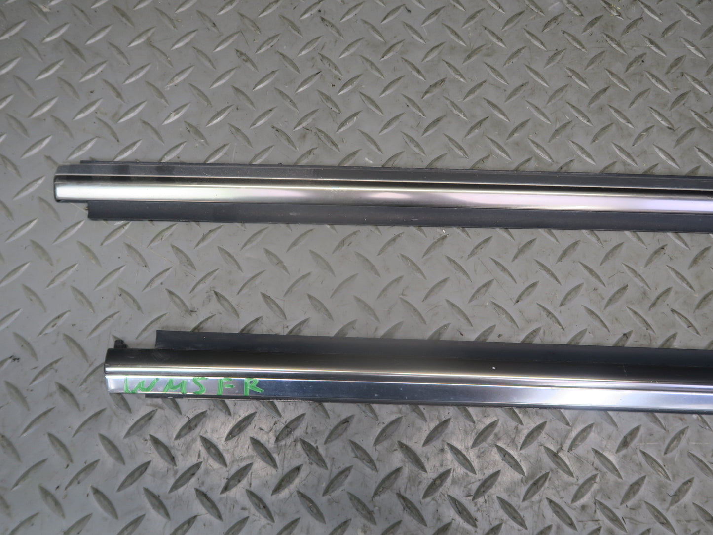 94-99 Mercedes W140 S500 Front & Rear Right Door Window Trim Molding Set OEM