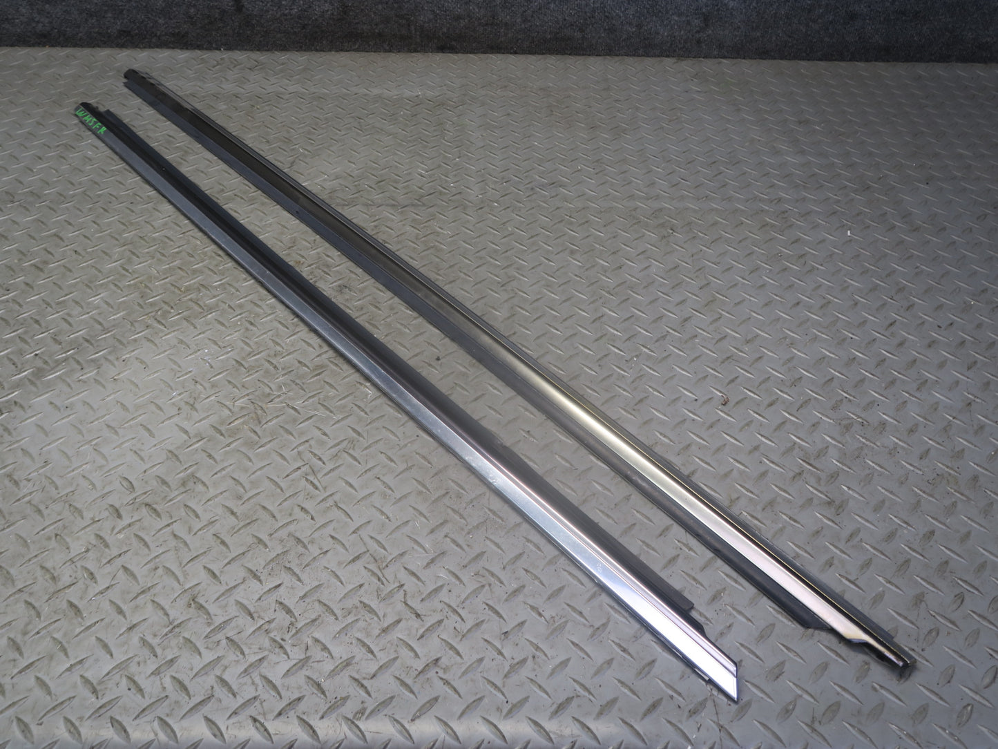 94-99 Mercedes W140 S500 Front & Rear Right Door Window Trim Molding Set OEM