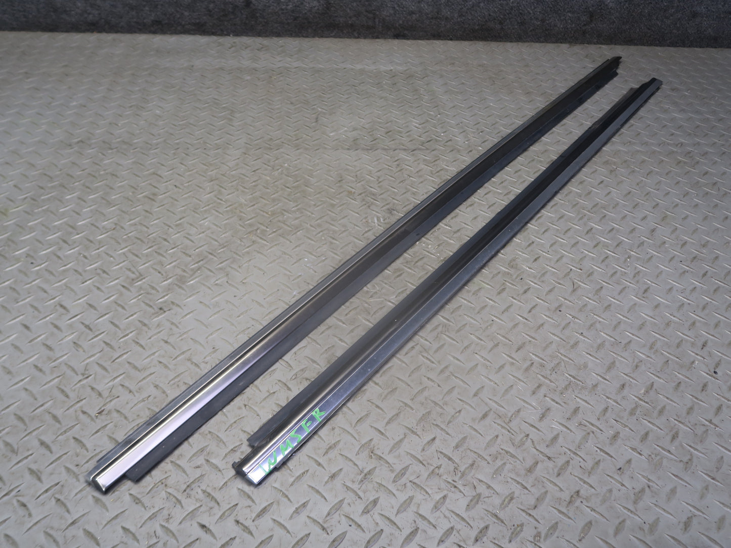 94-99 Mercedes W140 S500 Front & Rear Right Door Window Trim Molding Set OEM