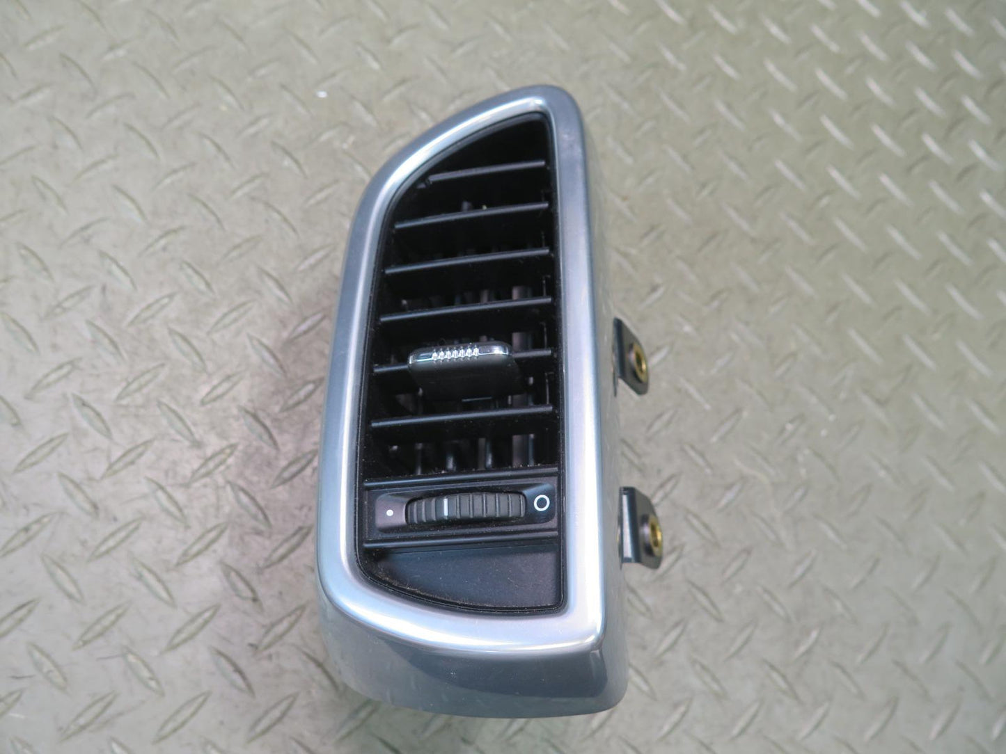 2011-2018 Porsche Cayenne 958 Front Right Side Dash A/C Heater Air Vent Grille