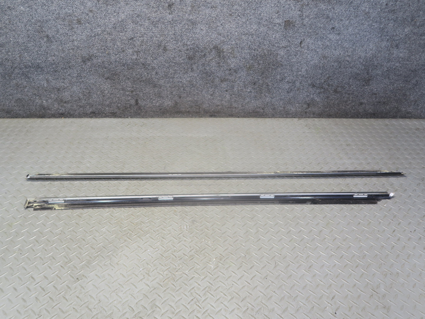94-99 Mercedes W140 S500 Front & Rear Right Door Window Trim Molding Set OEM