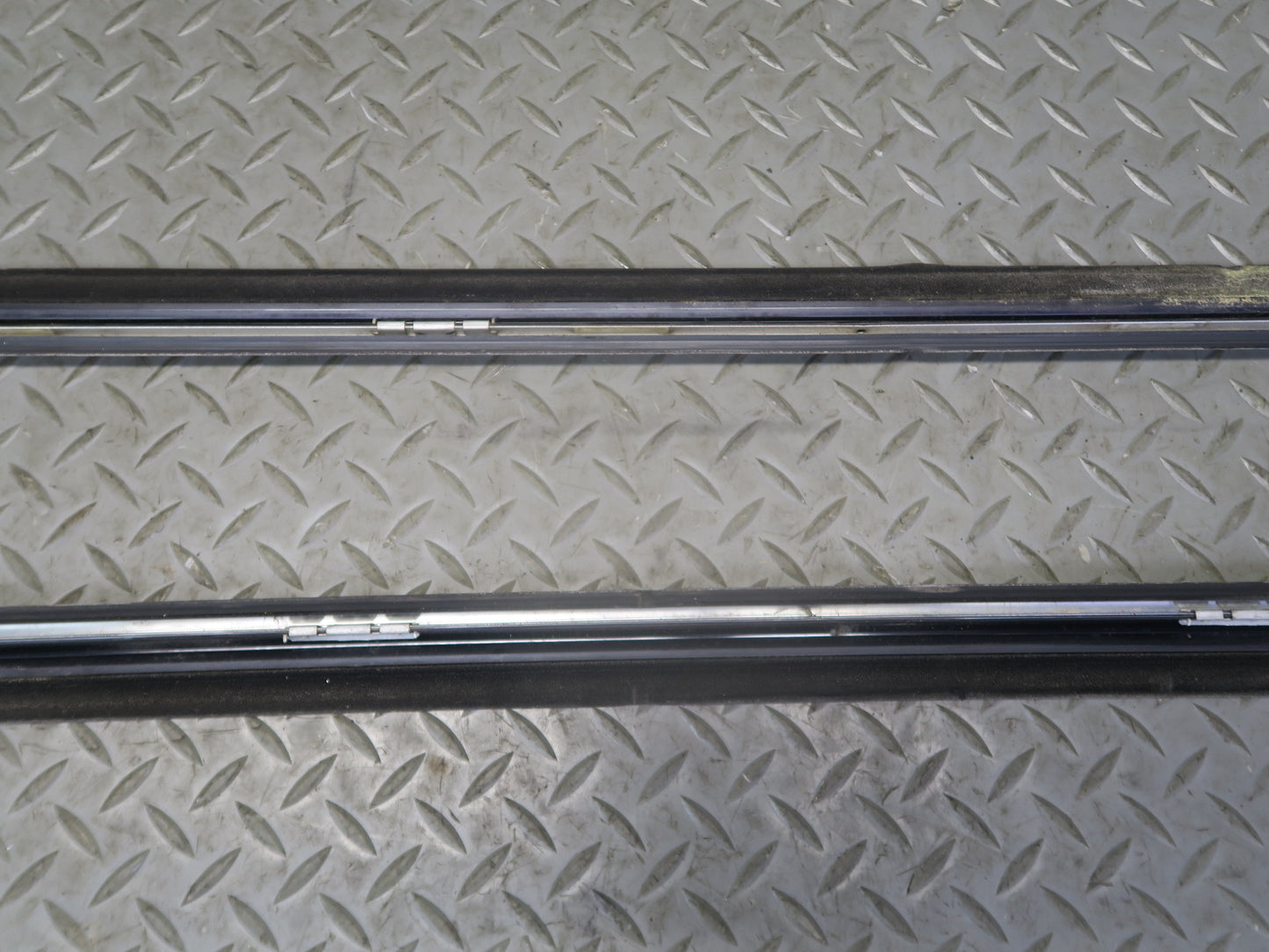 94-99 Mercedes W140 S500 Front & Rear Right Door Window Trim Molding Set OEM