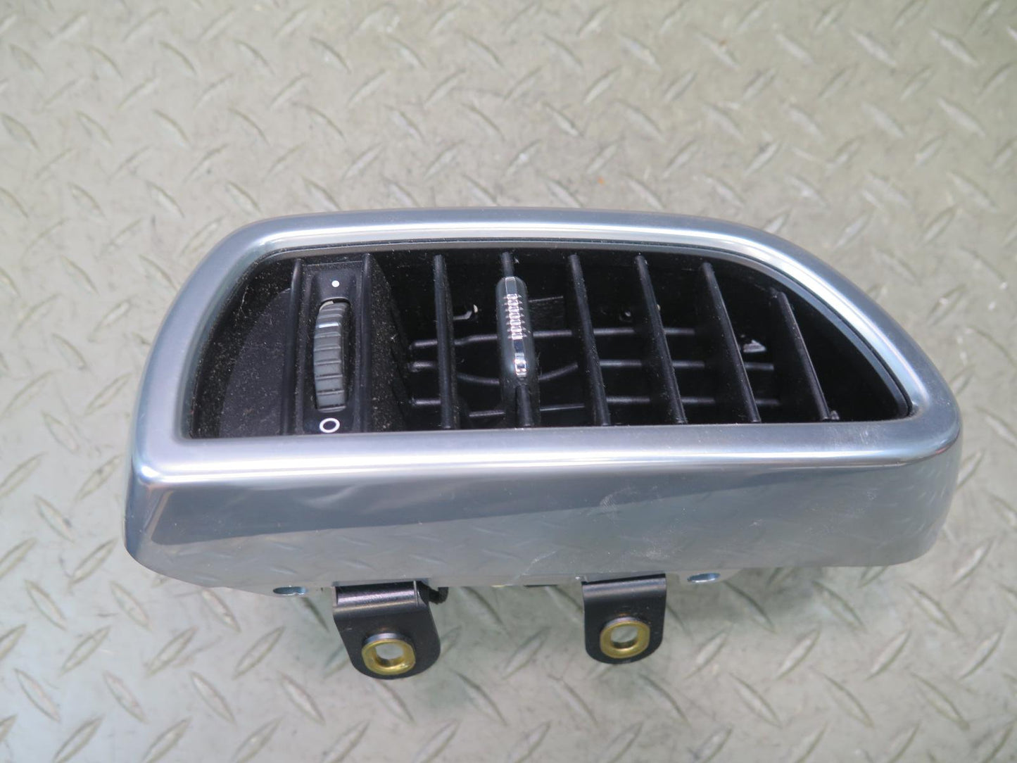 2011-2018 Porsche Cayenne 958 Front Right Side Dash A/C Heater Air Vent Grille