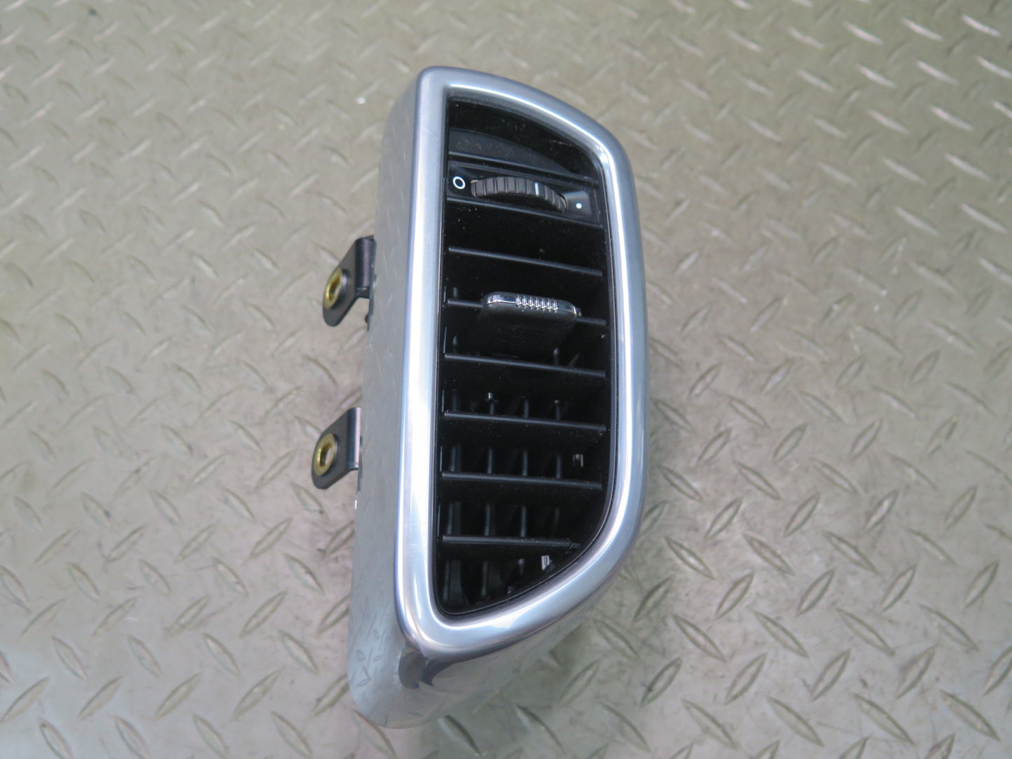 2011-2018 Porsche Cayenne 958 Front Right Side Dash A/C Heater Air Vent Grille