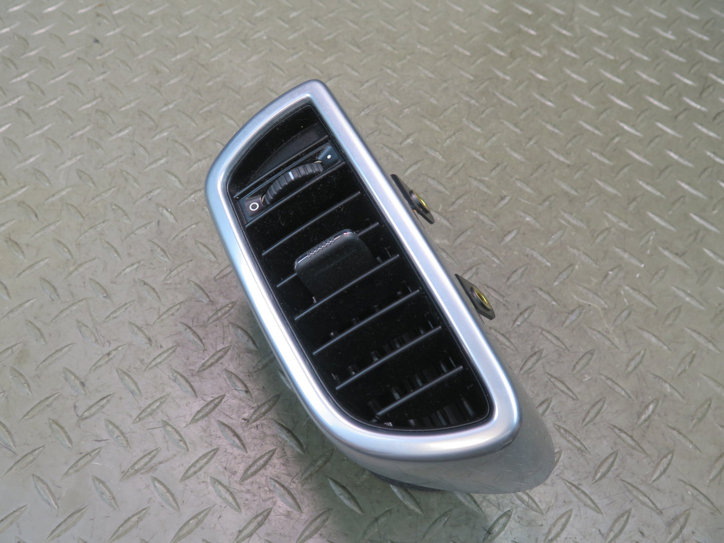 2011-2018 Porsche Cayenne 958 Front Left Side Dash A/C Heater Air Vent Grille