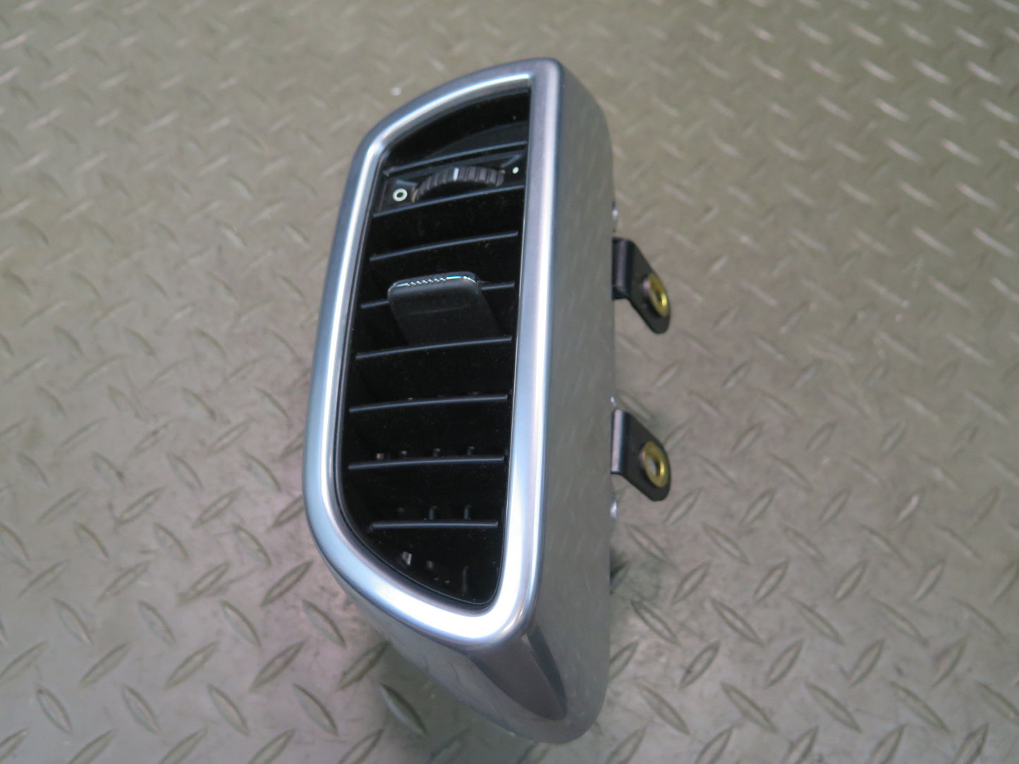 2011-2018 Porsche Cayenne 958 Front Left Side Dash A/C Heater Air Vent Grille