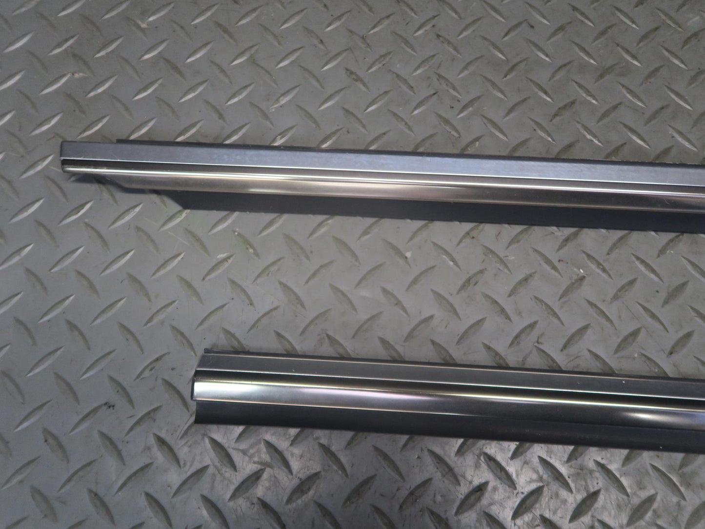 94-99 Mercedes W140 S500 Front & Rear Left Door Window Trim Molding Set OEM